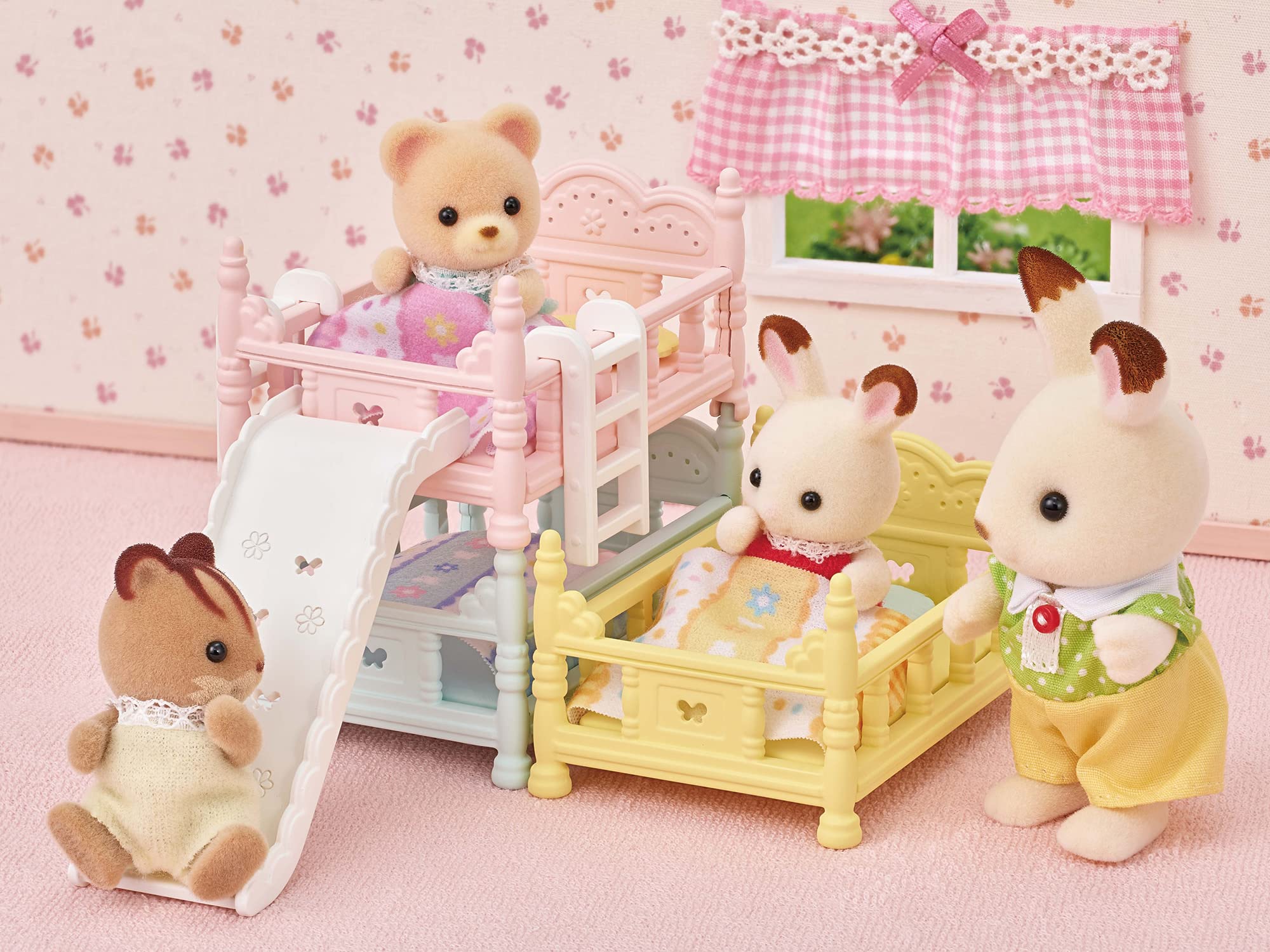 Sylvanian Families Triple Bunk Beds Playset | Includes Slide & Pillows | Ages 3+ 4