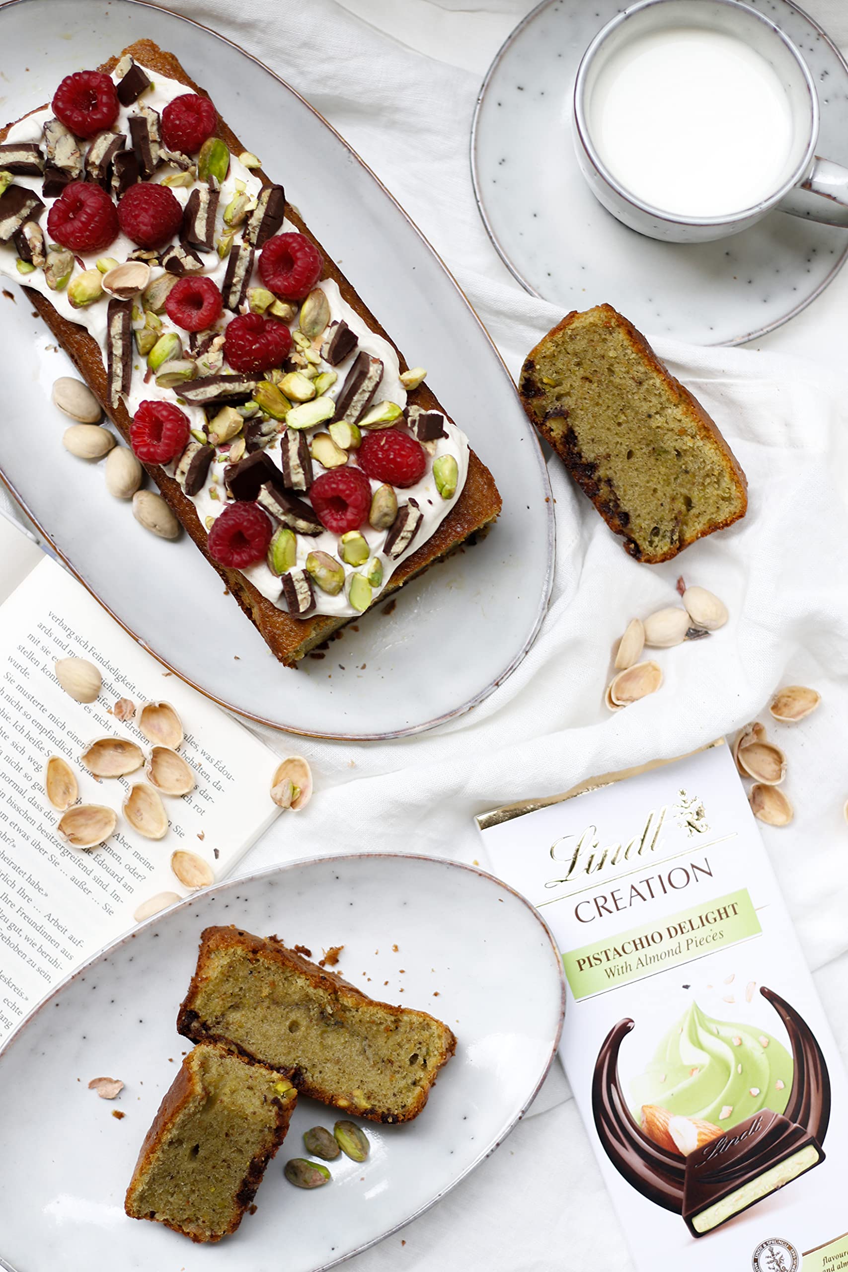 Lindt Creation Pistachio Delight Dark Chocolate Bar 150g 4