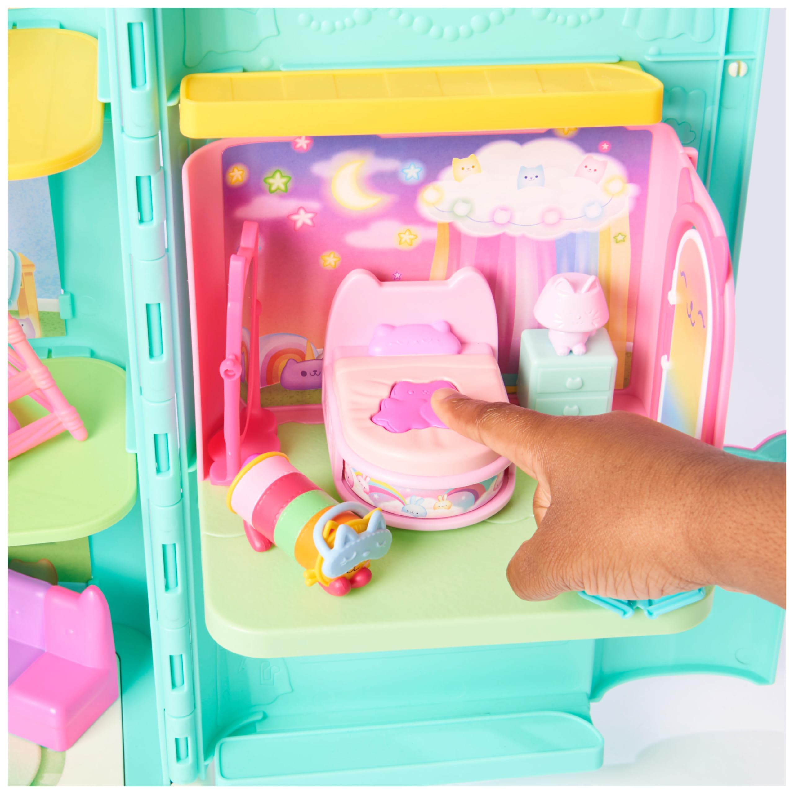 Gabby’s Dollhouse Sweet Dreams Bedroom Playset with Pillow Cat Figure & 3 Accessories 7