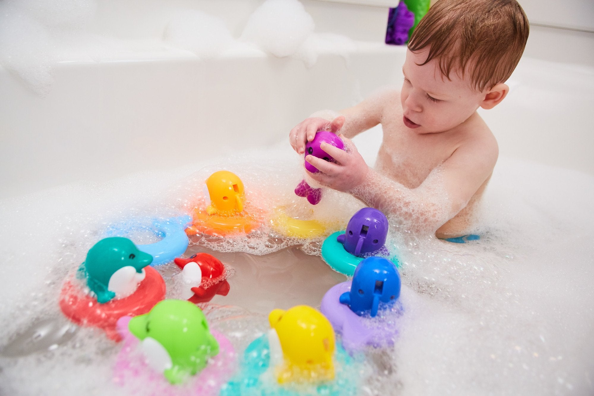 Juguete de baño para bebé Tomy Toomies Do Re Mi Dolphins | Juguete educativo y musical para niños pequeños 3