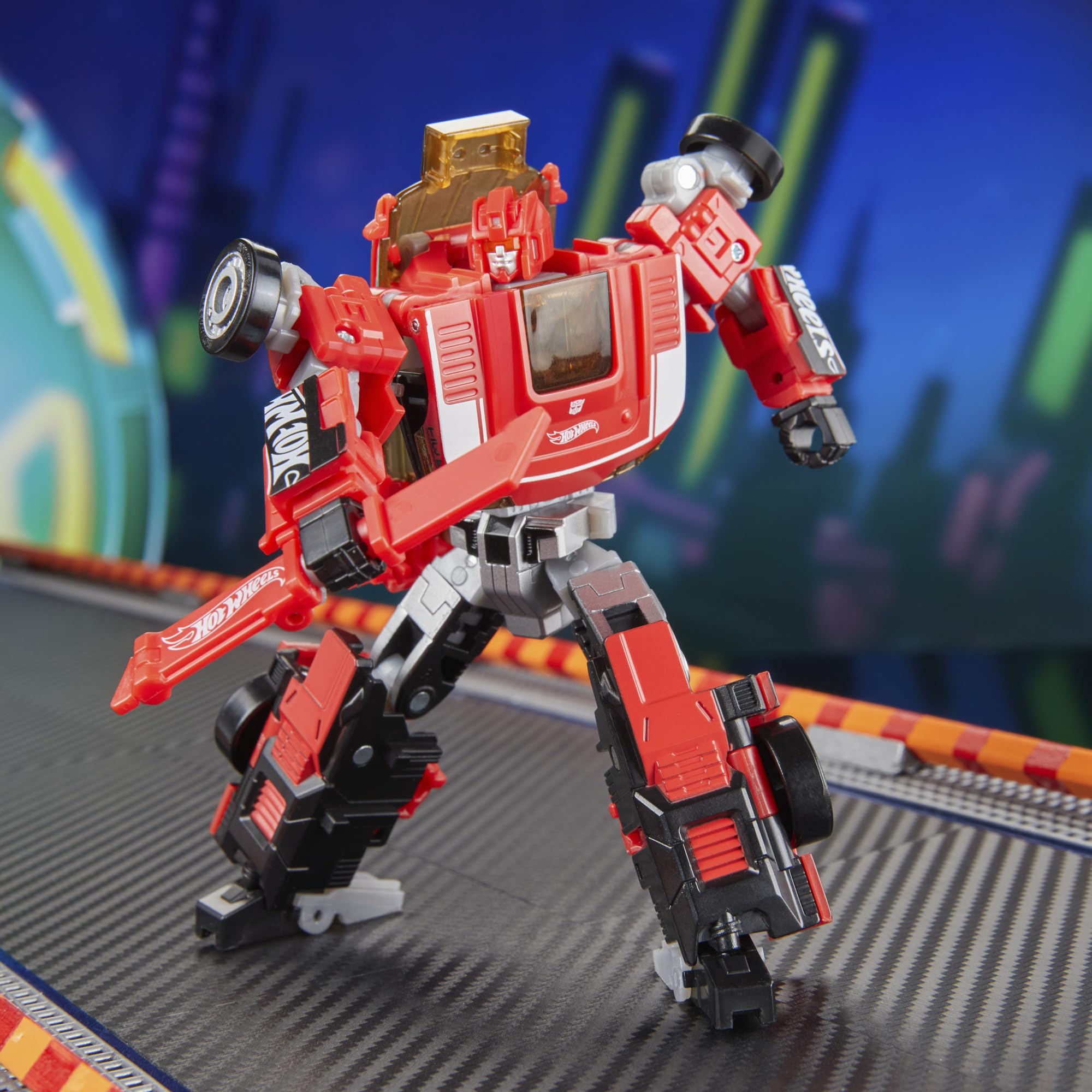 Transformers GT-Scorcher Deluxe Class Action Figure - 12.5 cm Robot Mode | Converts in 23 Steps 4