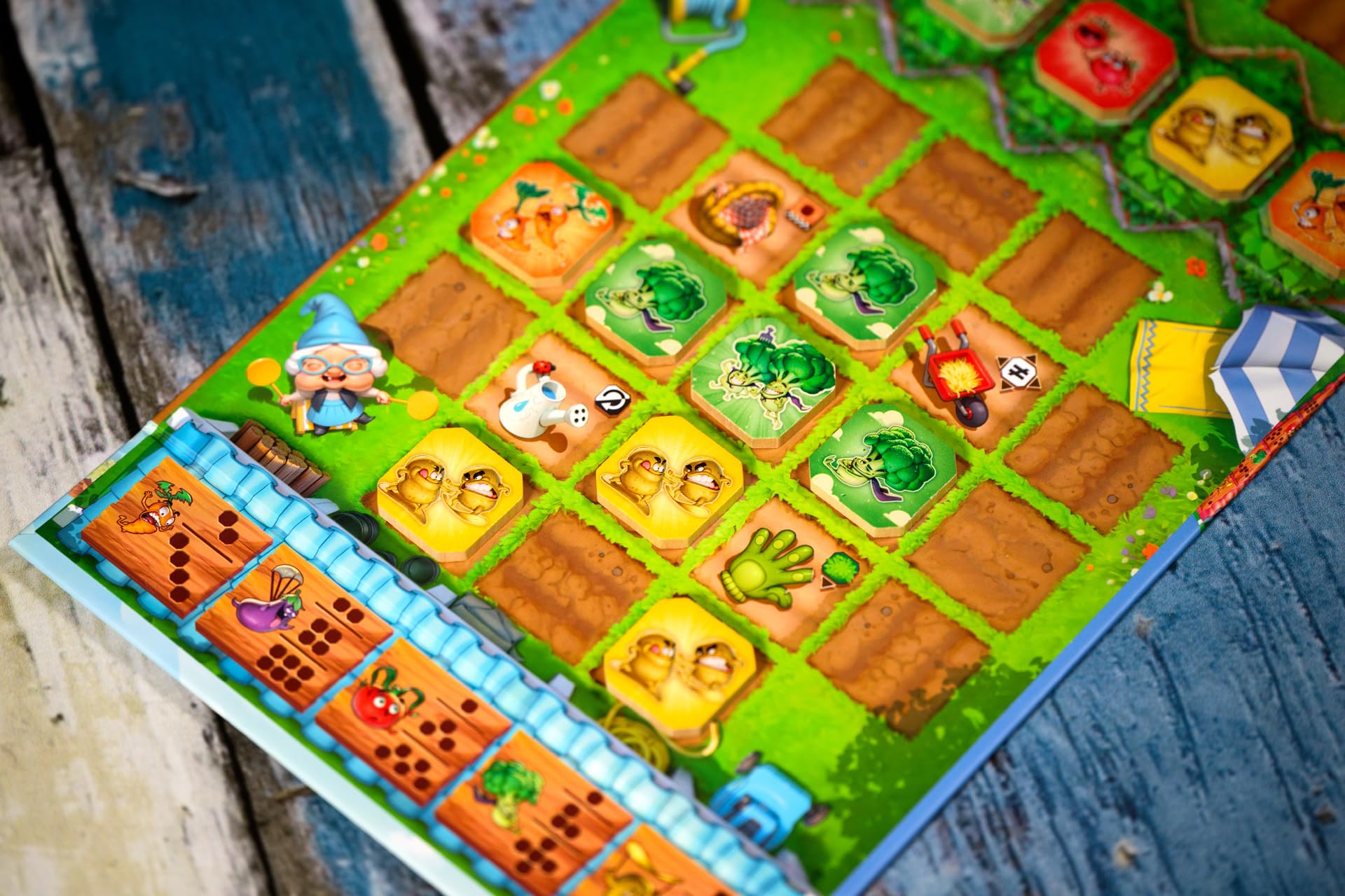 Space Cowboys Garden Rush Board Game 5