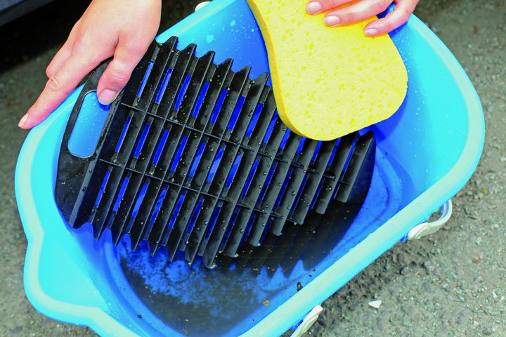 Laser - 8737 15L Bucket with Removable Dirt Trap
