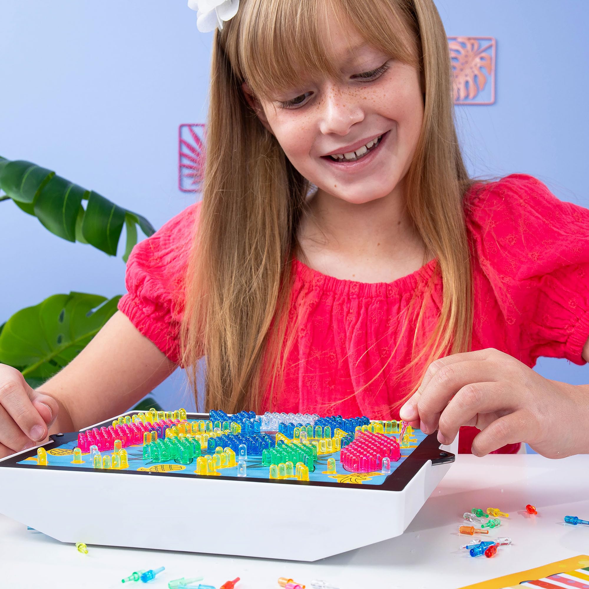 Lite Brite Colour Pop Disney Stitch Light-Up Creative Toy with 650 Pegs | Kid Age Range 7