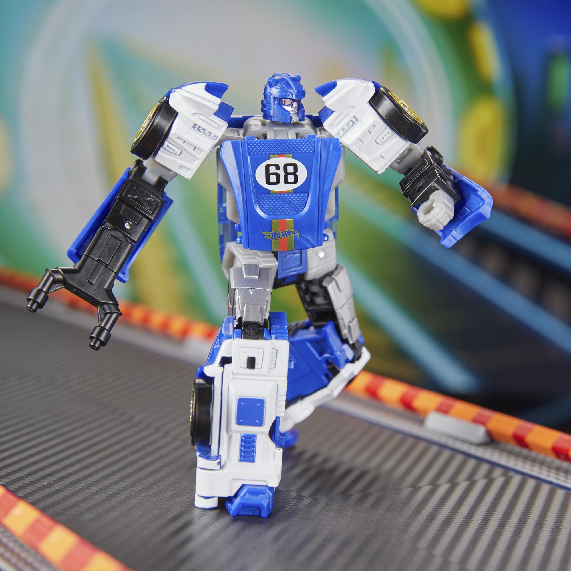 Transformers Hot Wheels El Segundo Coupe Deluxe Class Figure | Converts in 17 Steps | 12.5 cm Robot Mode 4