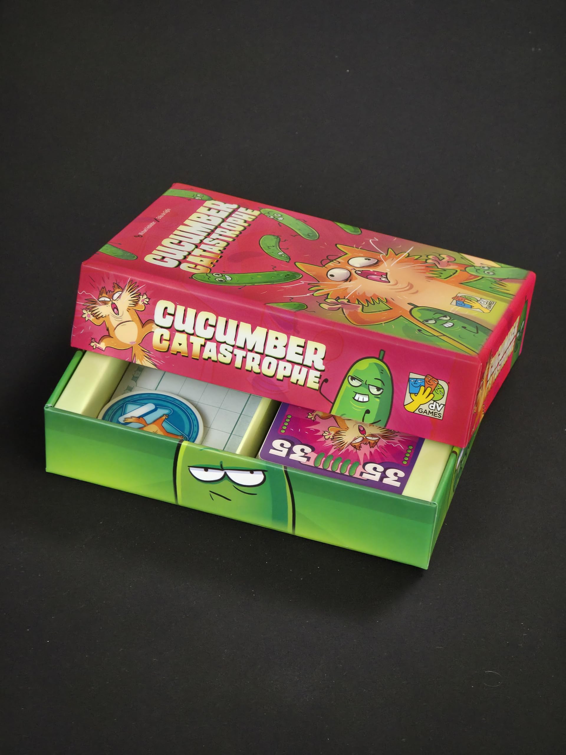 dV Giochi Cucumber Catastrophe - Quick Trick-Taking Card Game | 3-6 Players | Ages 8+ 4