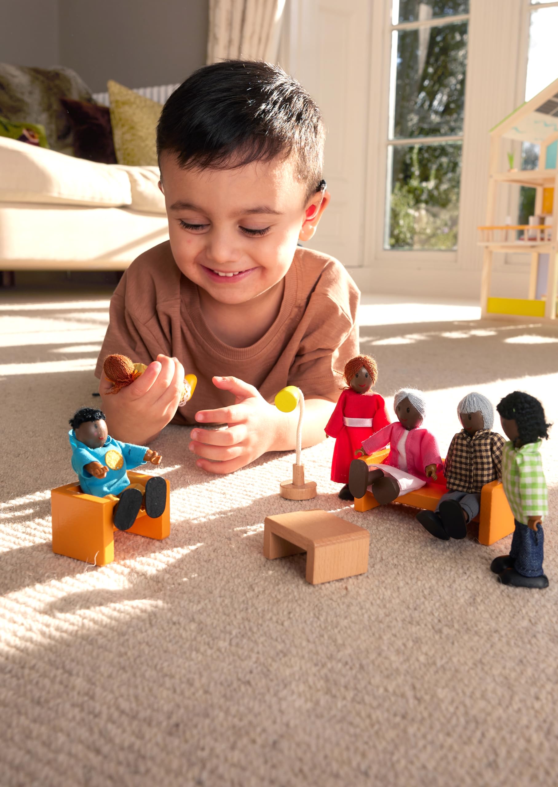 Hape - Happy Family Doll House - Doll Family - Caucasian