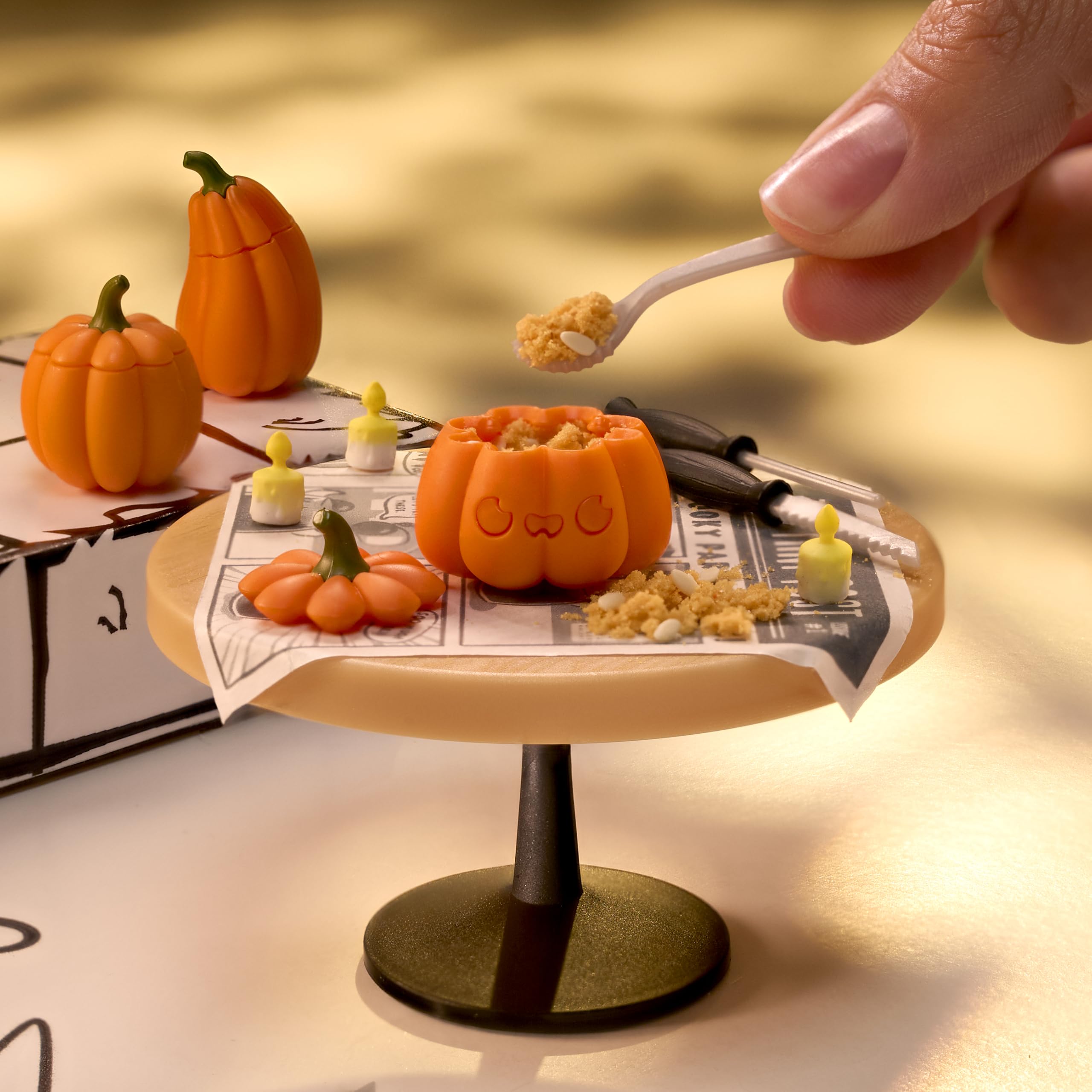 MGA's Miniverse Make It Mini Halloween 2025 - DIY Mini Collectibles Craft Kit 4