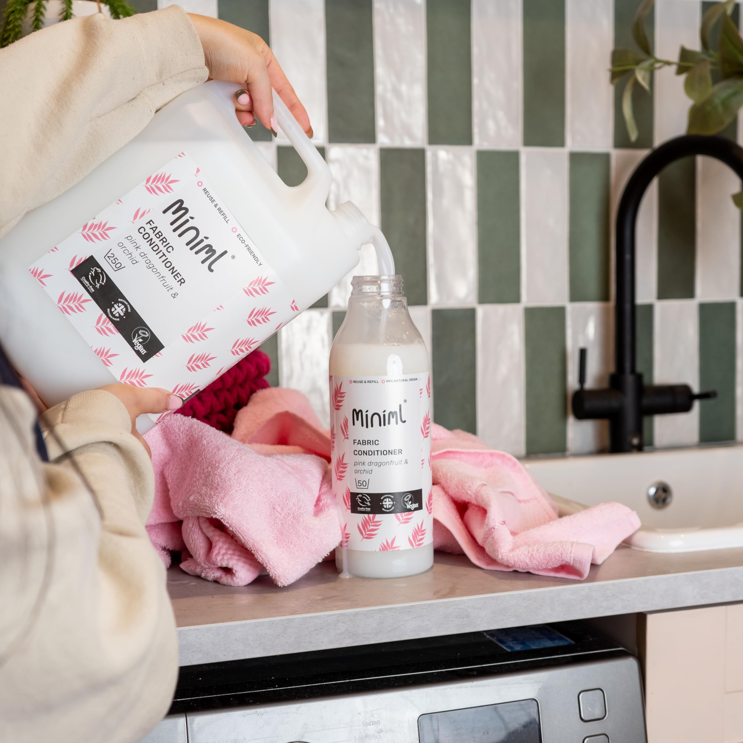 Miniml - Fabric Softener & Conditioner 1L Bottle - Pink Dragonfruit & Orchid 6