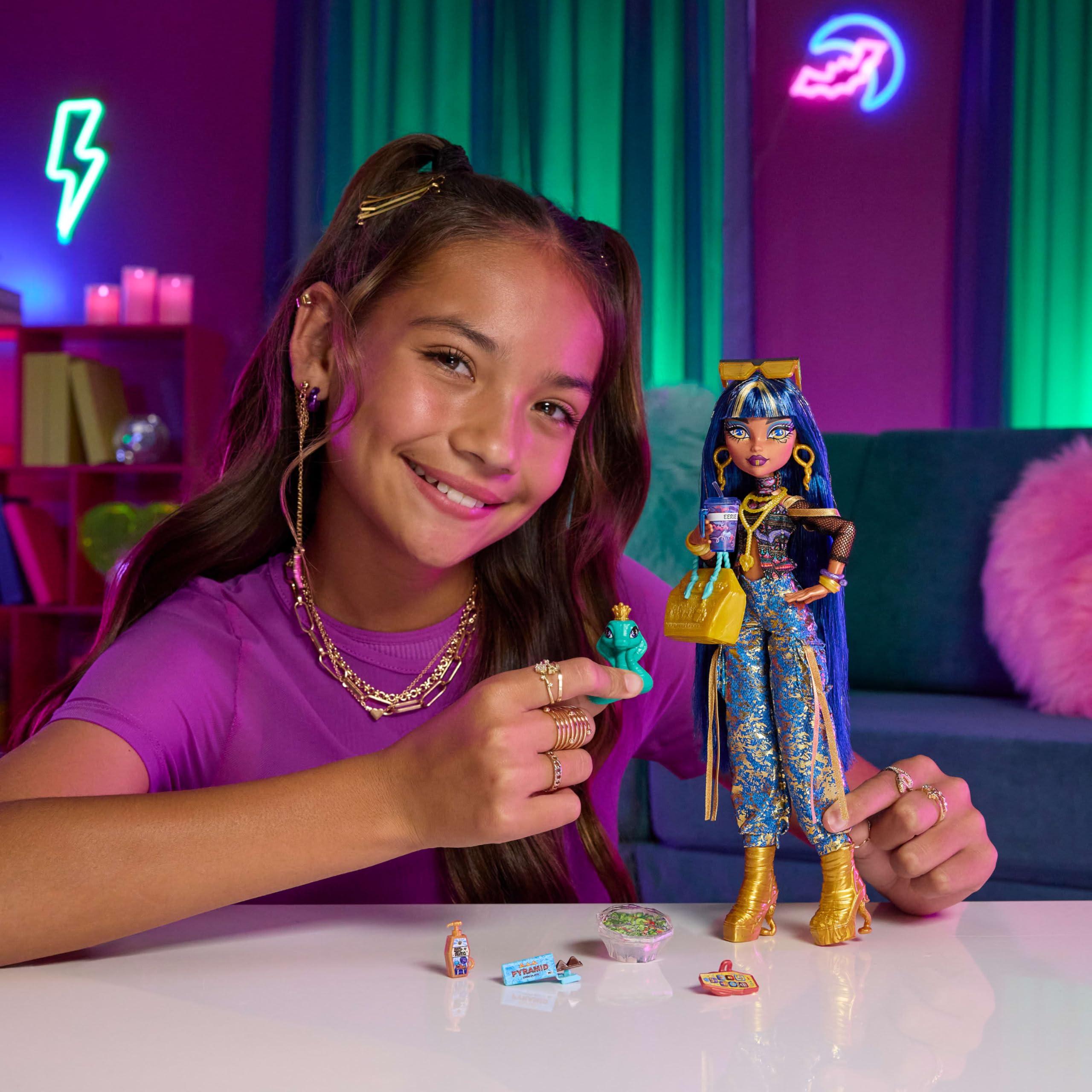 Monster High Cleo De Nile Doll - Crop Top & Cargo Pants | 7 Accessories | JHK32 2