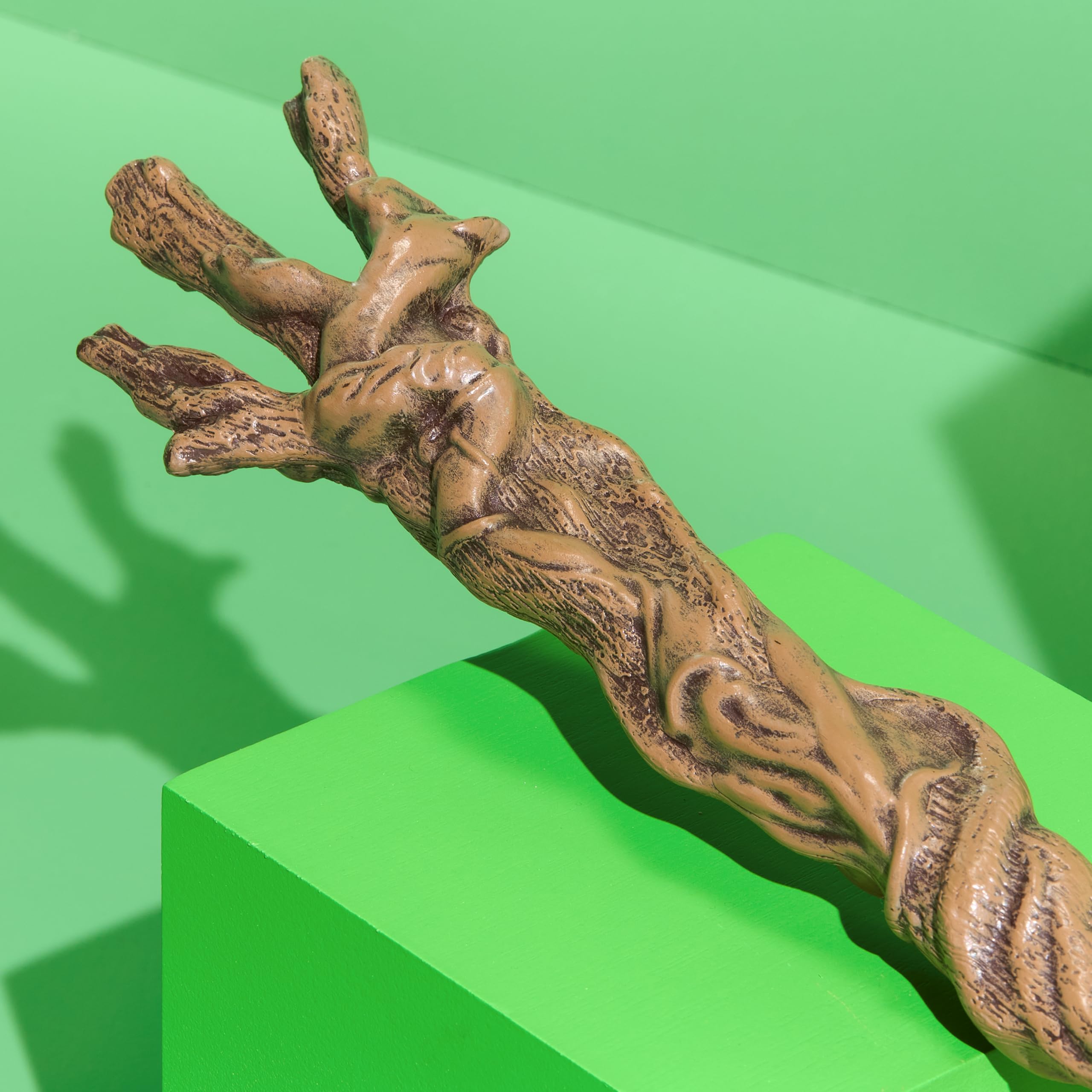 Wicked: Elphaba Broom Replica - The Noble Collection (91 cm, Ages 5+) 14