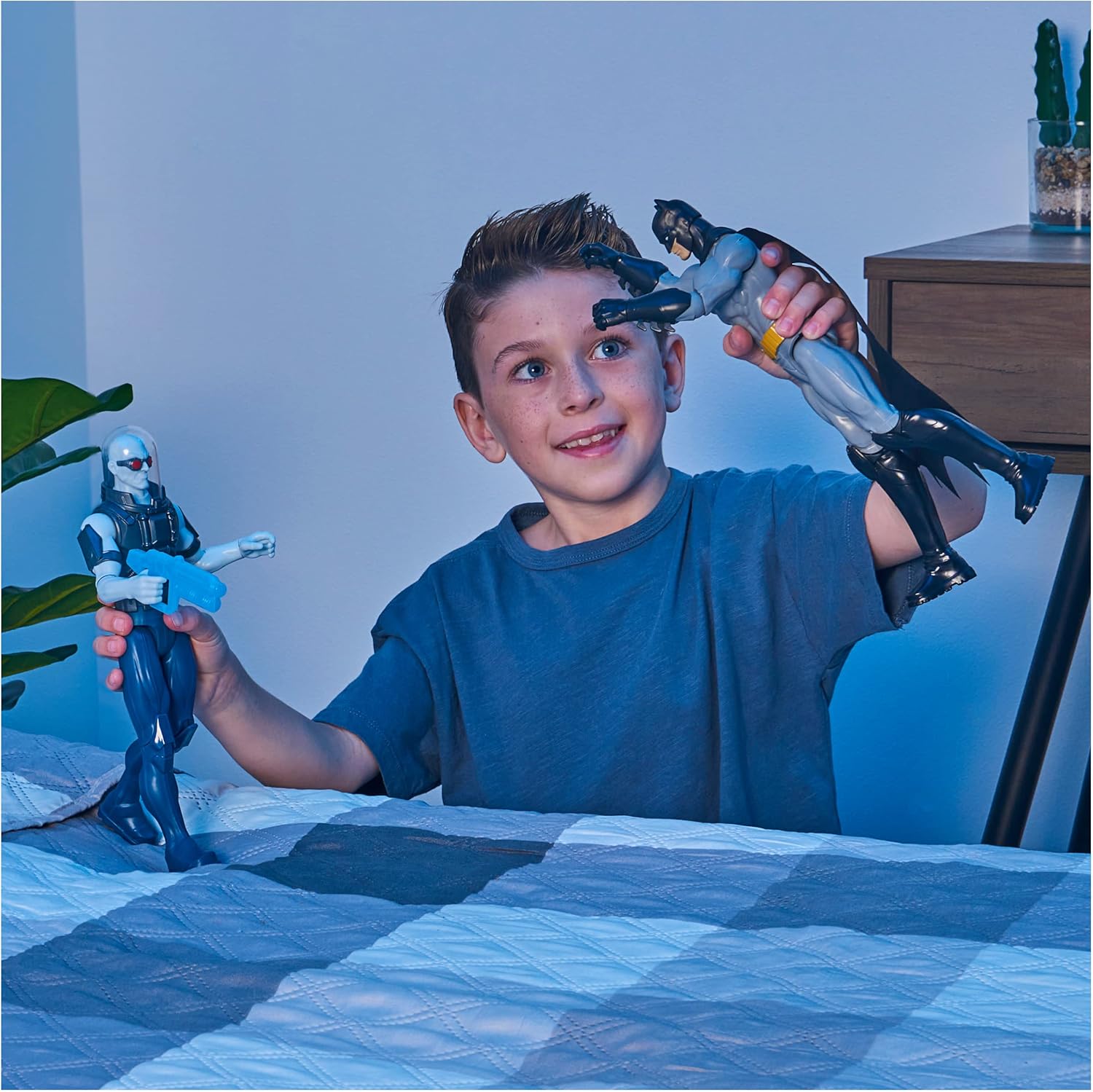 DC Comics 12-Inch Rebirth Batman Action Figure - 11 Points of Articulation 7