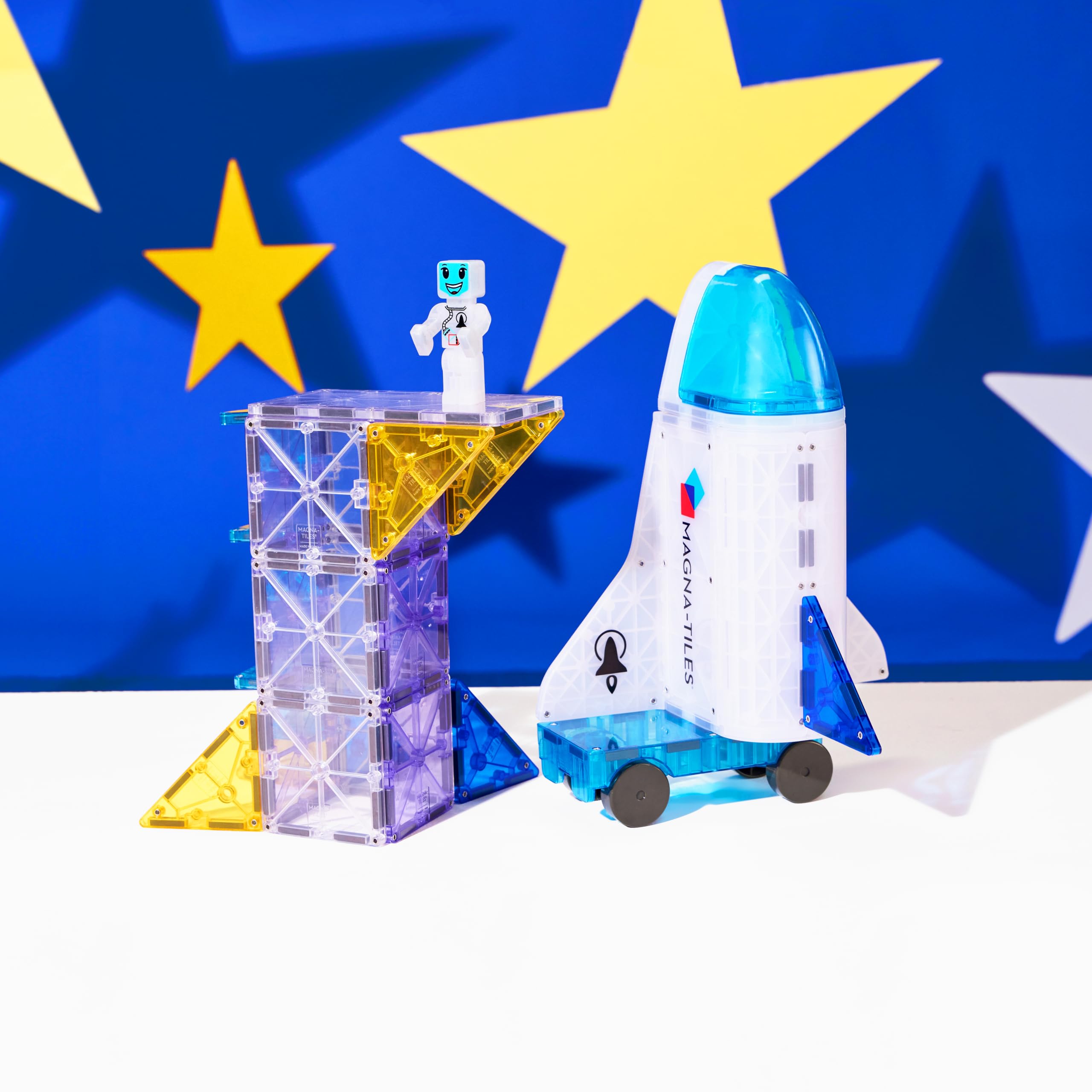 Magna-Tiles Space 32-Piece Magnetic Construction Set - Space Shuttle with Storage, Ages 3+ 4