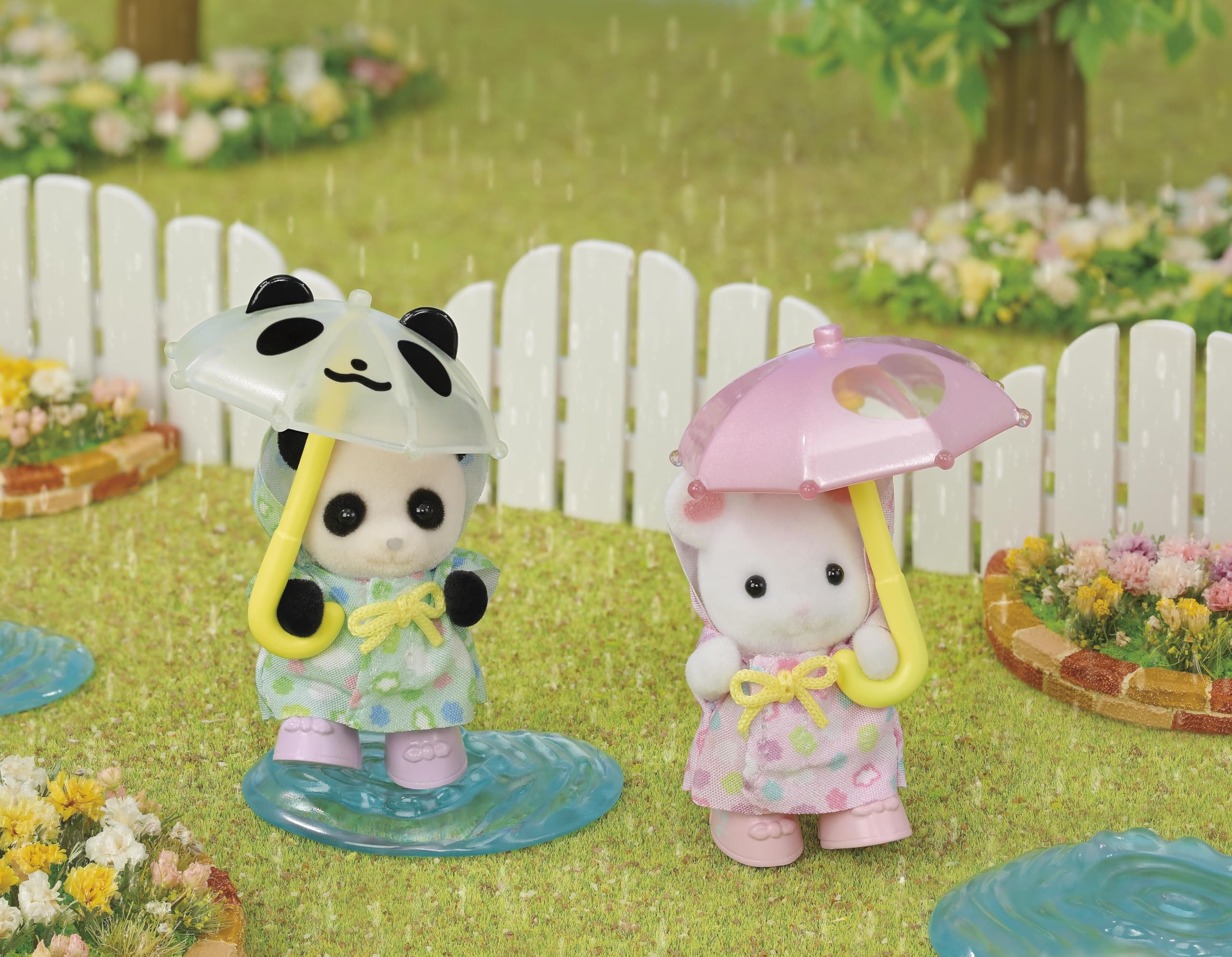 Sylvanian Families Nursery Friends - Rainy Day Duo Playset | Includes 2 Babies & Accessories | Ages 3+ 4