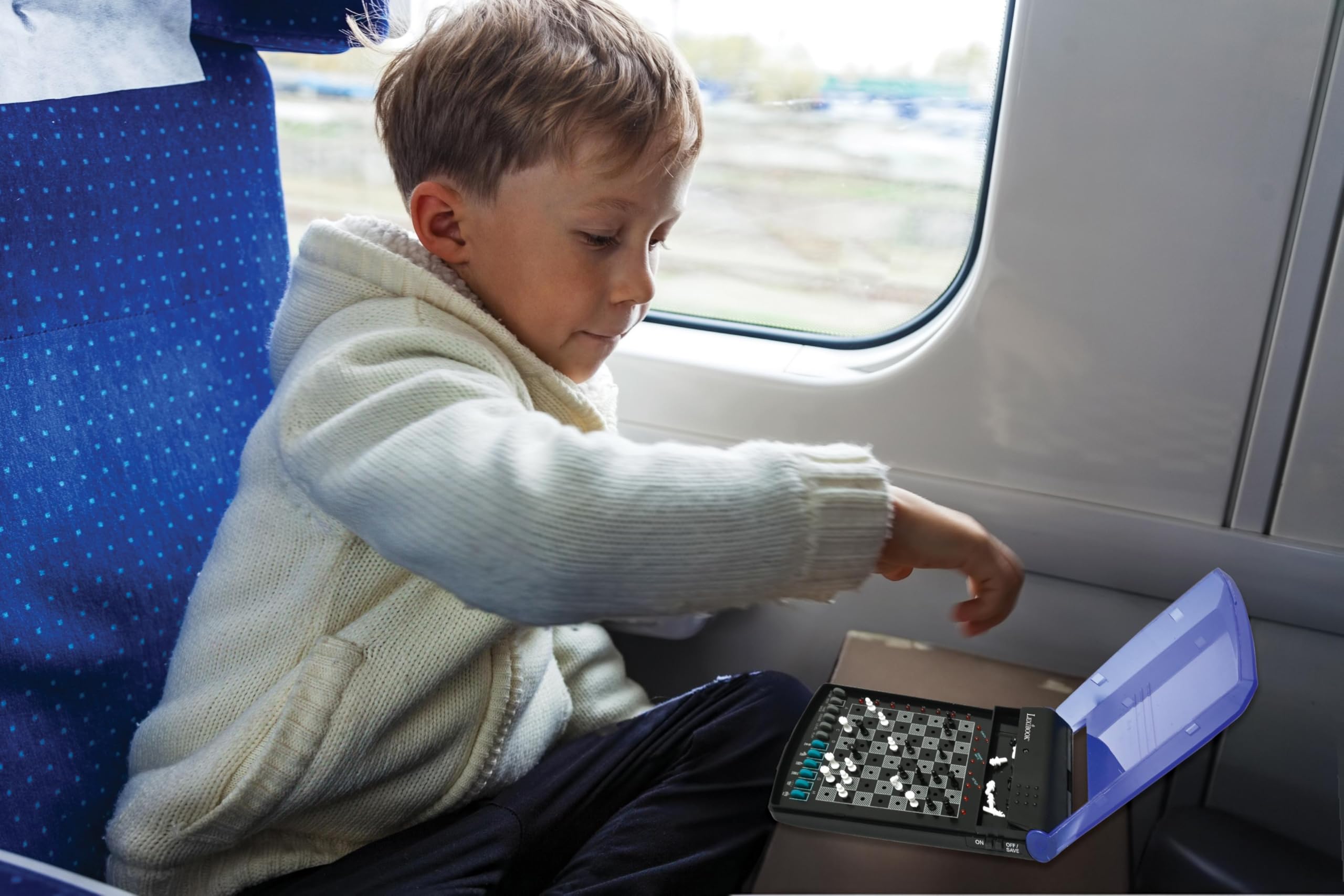 LEXIBOOK Electronic Travel Chess Set with 32 Pieces and 64 Difficulty Levels 4