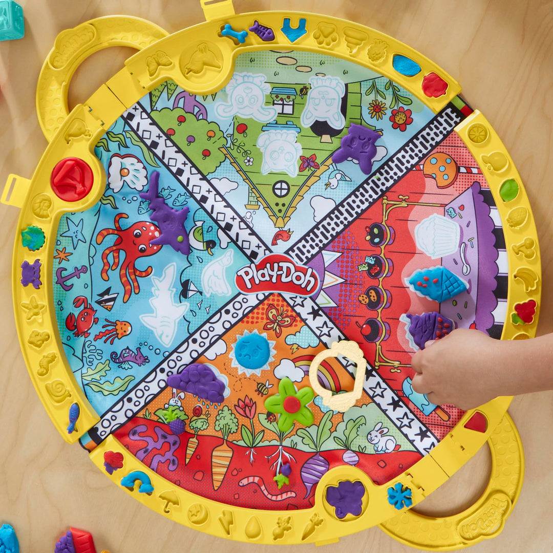 Play-Doh Fold and Go Playmat Starter Playset - Creative Arts & Crafts Toy for Kids 3+