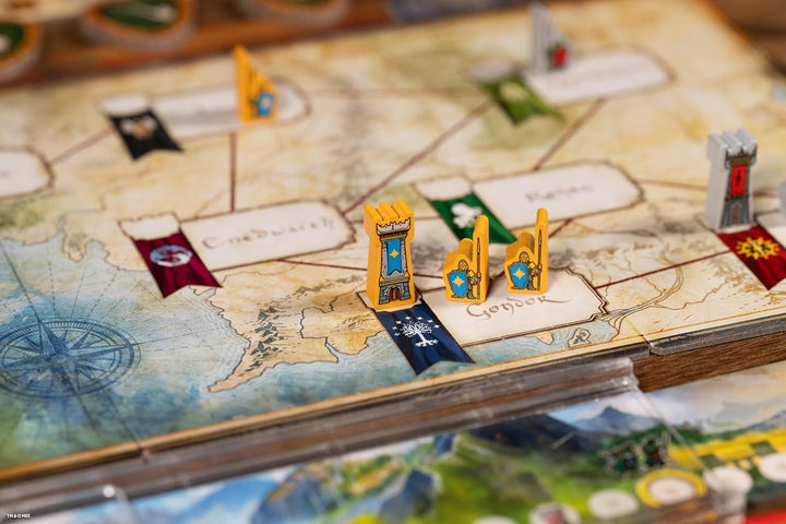 Repos Production The Lord of the Rings: Duel for Middle-Earth Board Game