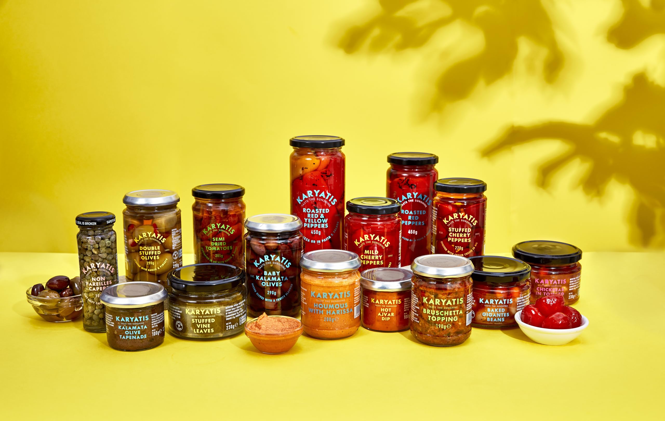 Karyatis Spanish Black Pitted Hojiblanca Olives in Brine 907g 5