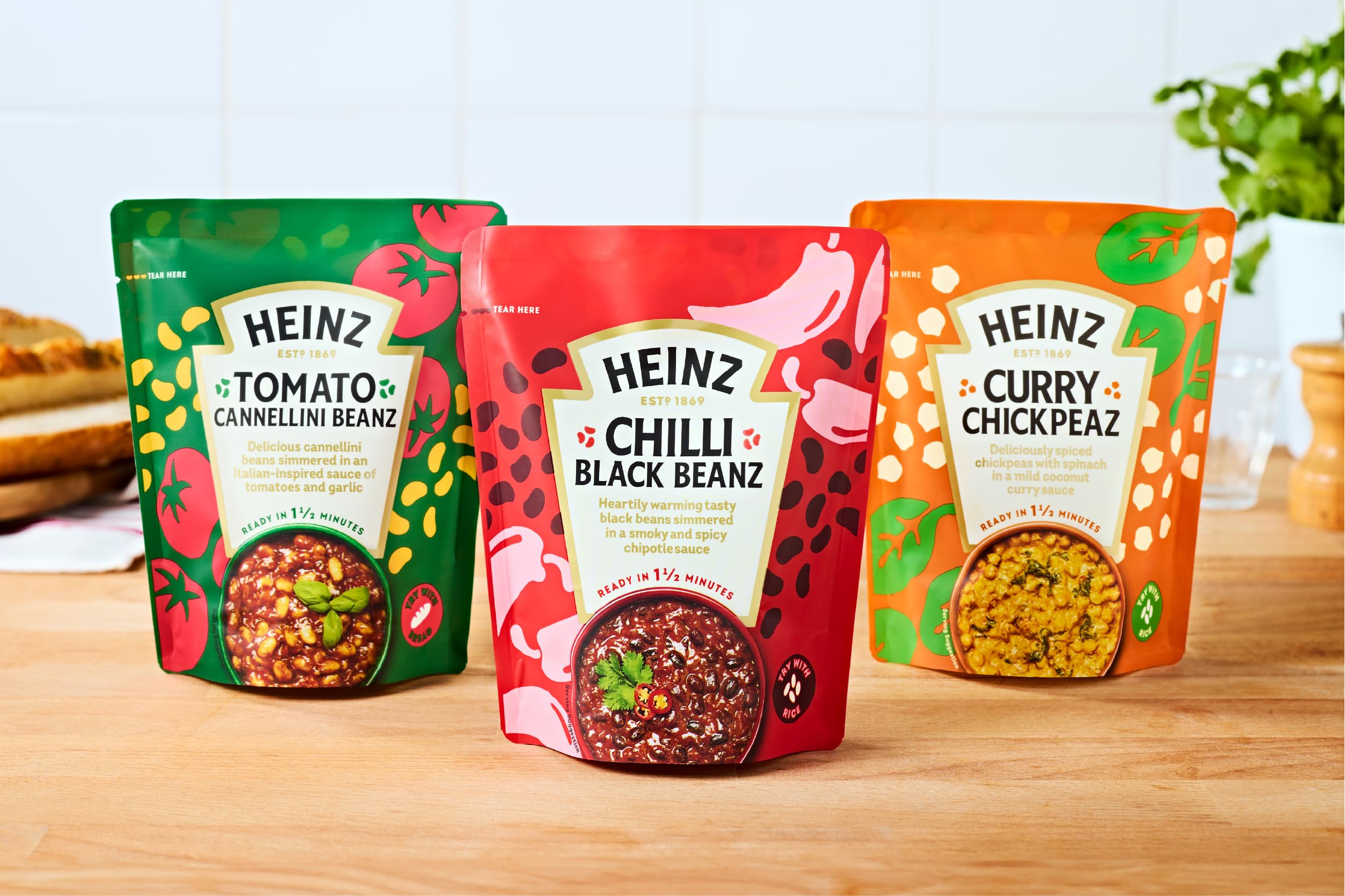 HEINZ Black Lentil Dhal with Spinach and Tomatoes - Meal for One | Ready in 1.5 Mins | Vegetarian 2