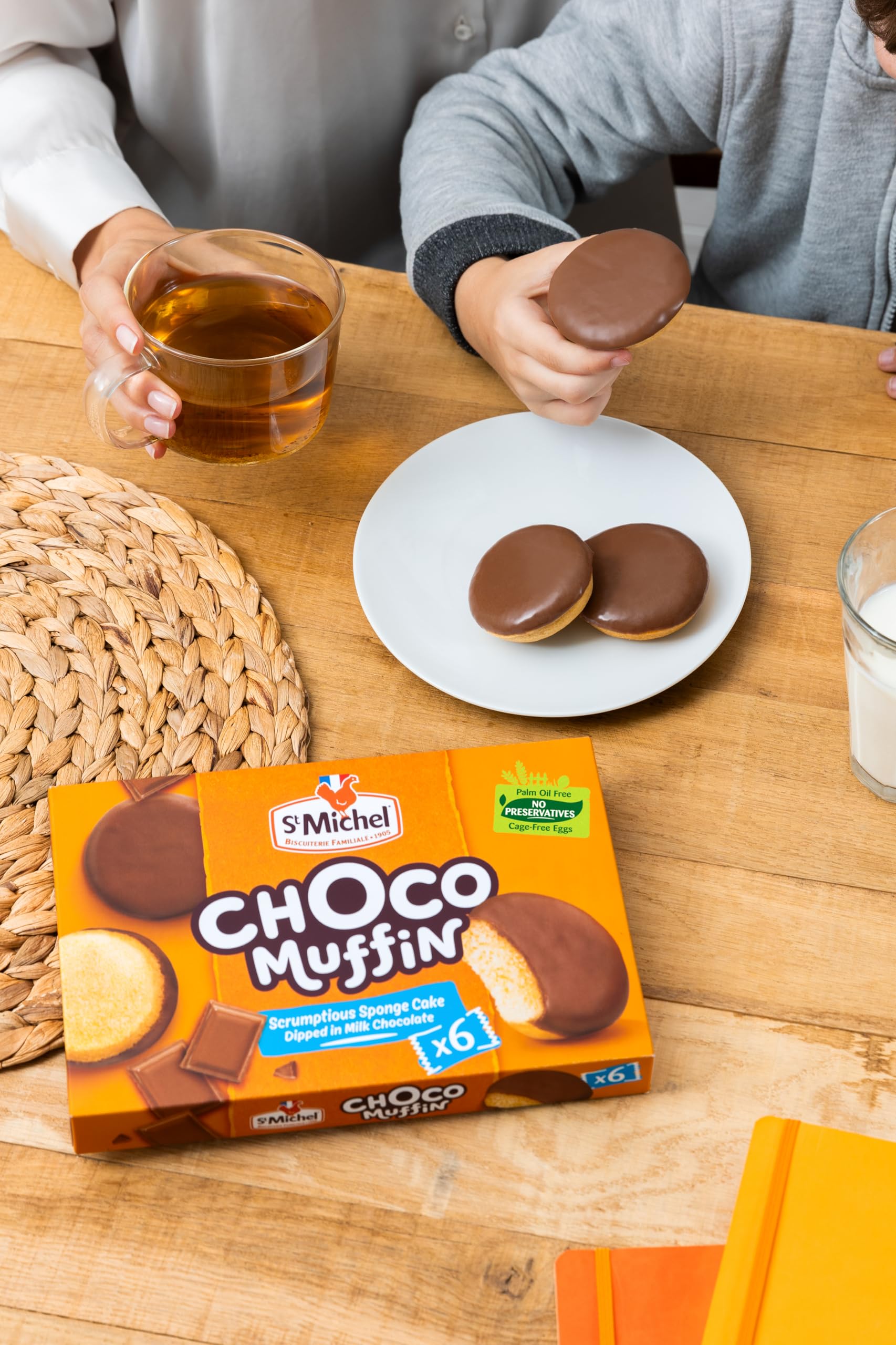 St Michel Choco Muffin - Sponge Cake Dipped in Milk Chocolate - 6 Portion Pack 4