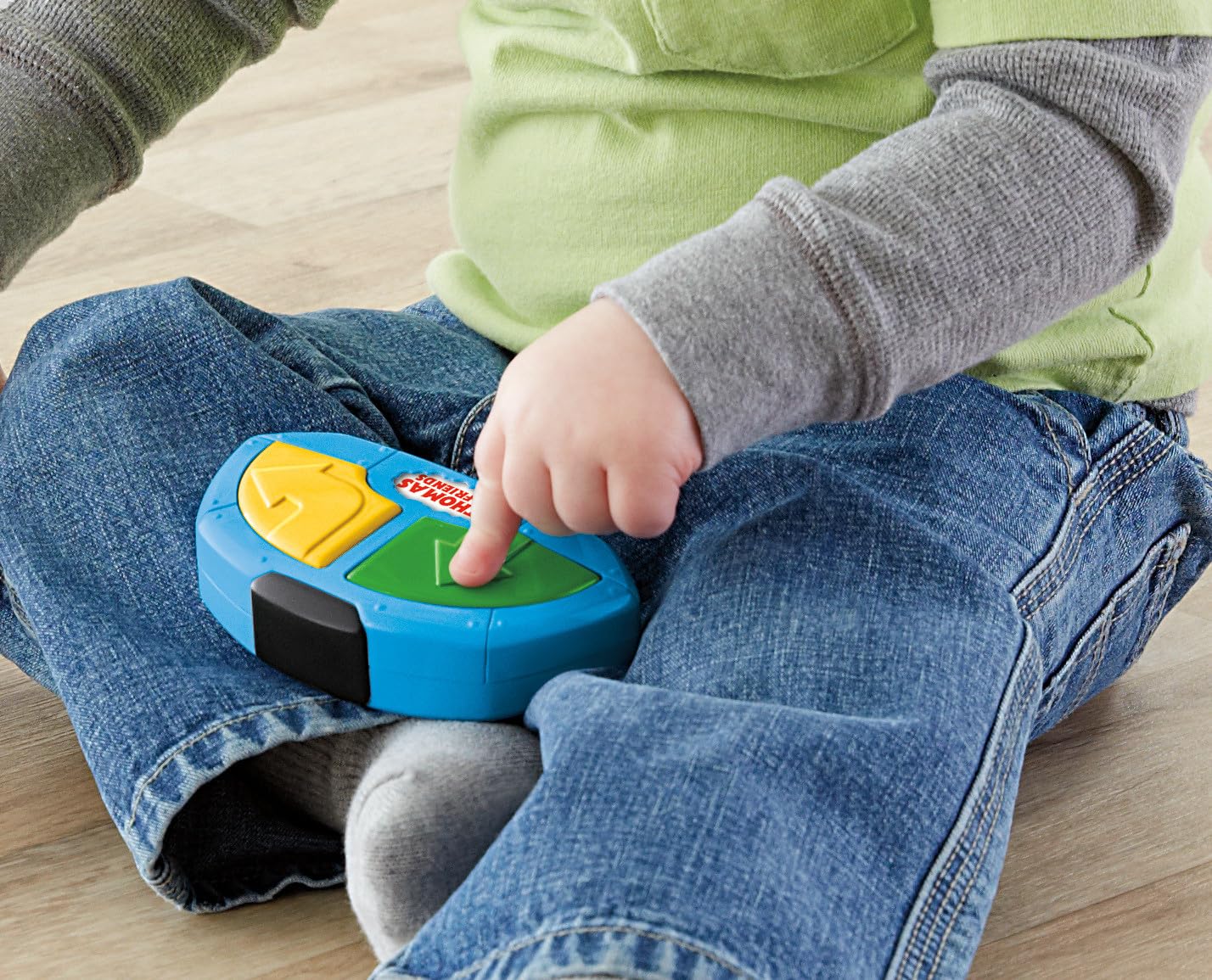 Fisher-Price My First Thomas & Friends R/C Thomas - Remote-Controlled Train Engine for Toddlers 18M+ 6
