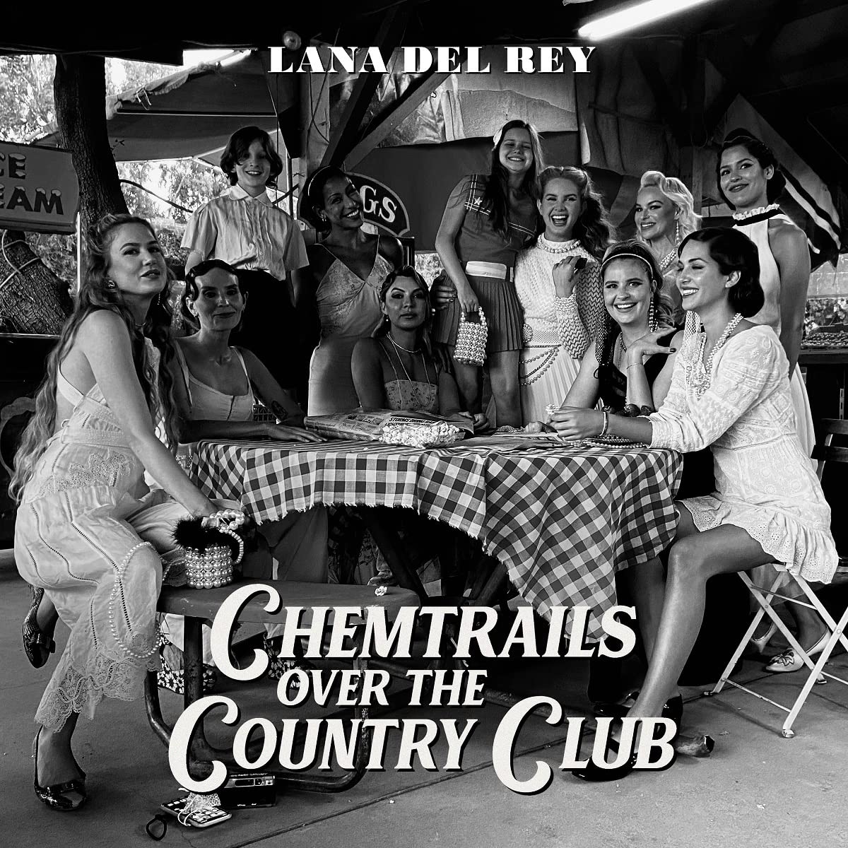 Lana Del Rey - Chemtrails Over The Country Club [VINYL] 1