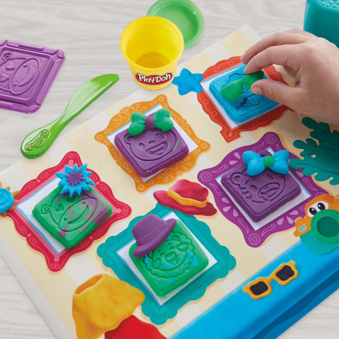 Play-Doh Photo Fun Toy Camera Starter Set - Squeeze & Stamp Animal Faces for Ages 2+