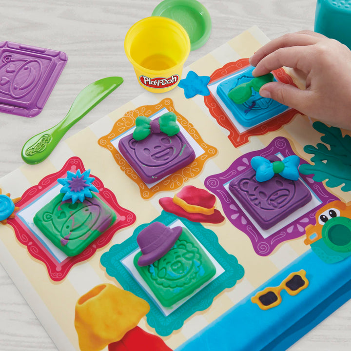 Play-Doh Photo Fun Toy Camera Starter Set - Squeeze & Stamp Animal Faces for Ages 2+