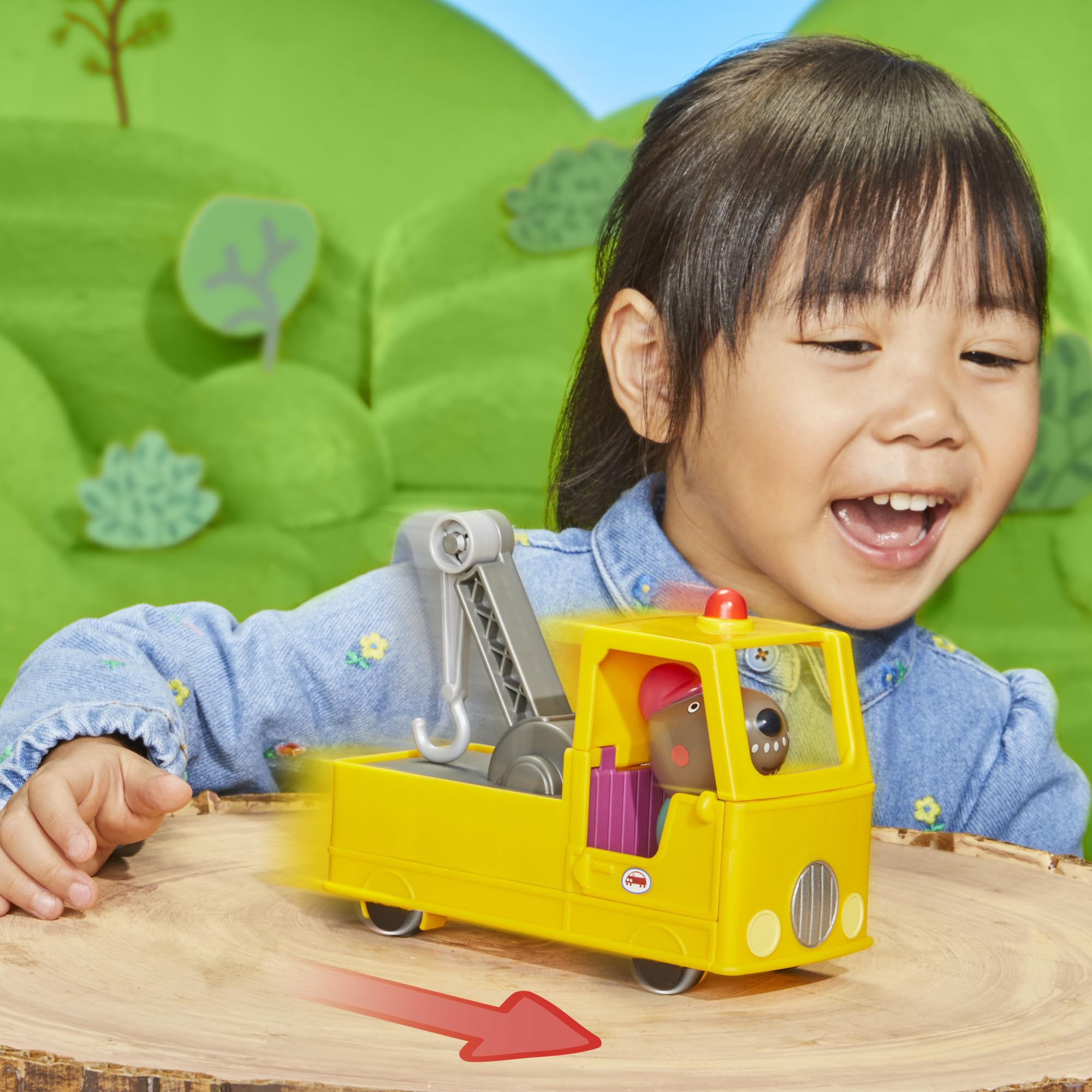 Peppa Pig Granddad Dog's Tow Truck Toy Set - Pull-Back Vehicle with Figure for Ages 3+ 8