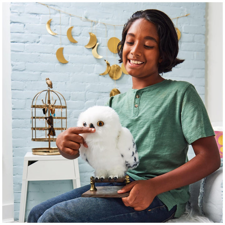 Wizarding World Enchanting Hedwig Hibou interactif Harry Potter avec plus de 15 sons