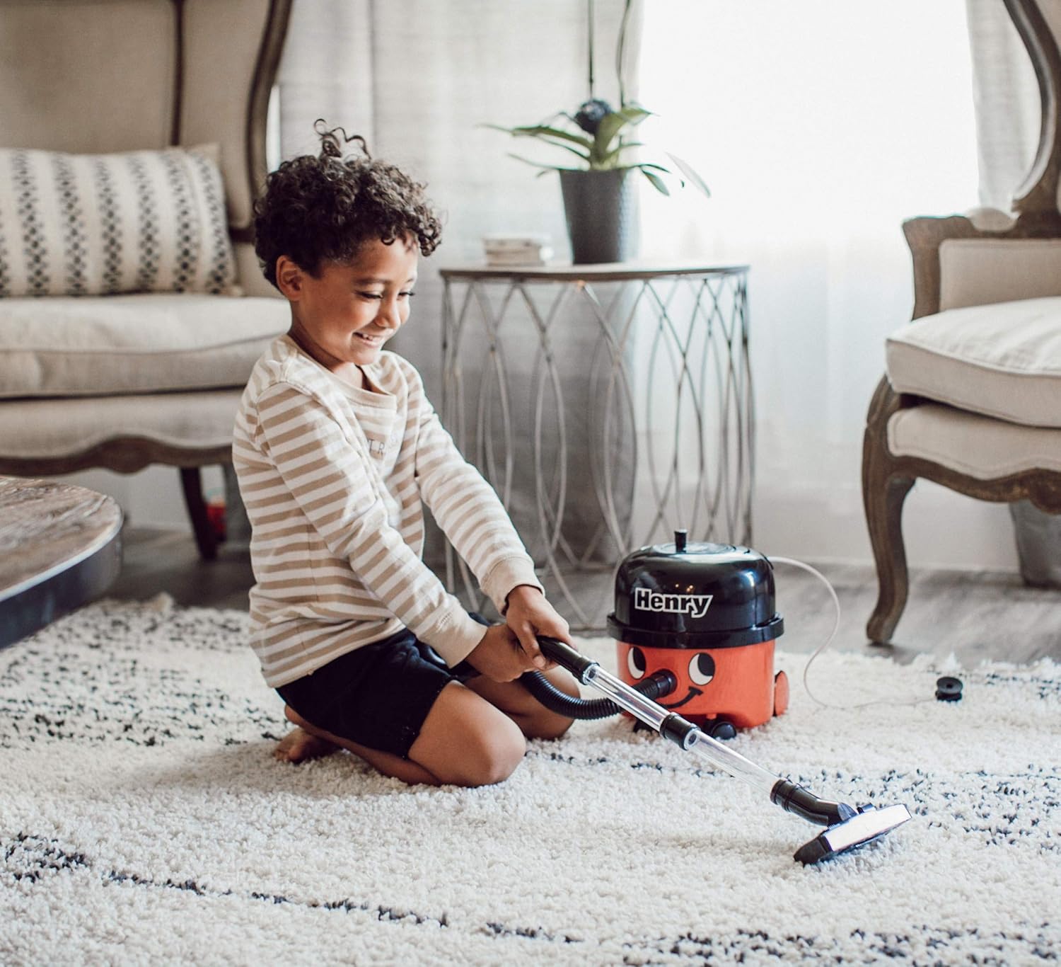 Casdon Henry Vacuum Cleaner Toy - Real Working Suction for Kids 3+ 12