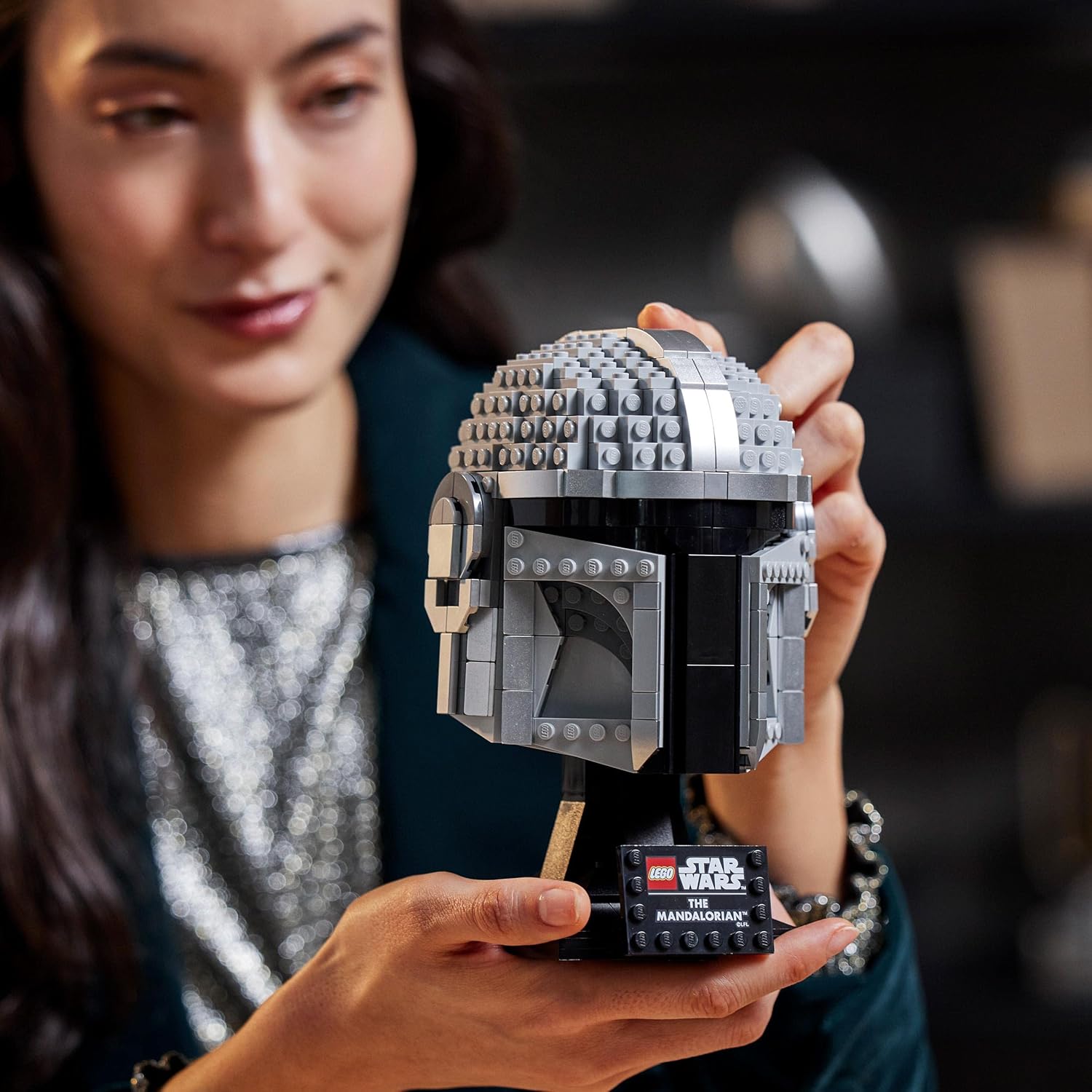 LEGO 75328 Star Wars The Mandalorian Helmet Buildable Model Kit - Collectible Display for Adults 7