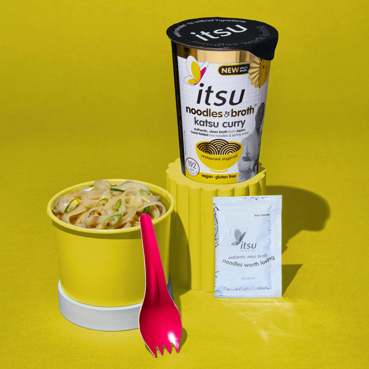 Itsu Katsu Curry Instant Noodles & Broth Pot 63g - Pack of 6 | Gluten Free | Vegan | Quick-to-Make Meal