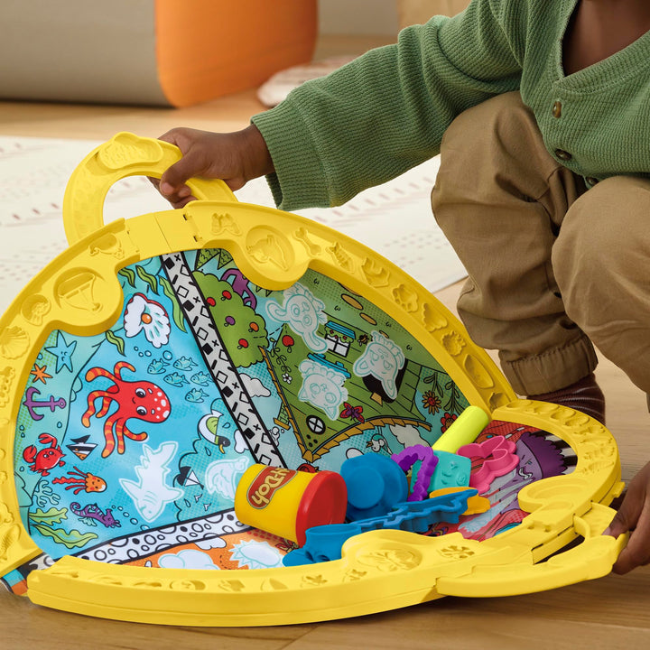 Play-Doh Fold and Go Playmat Starter Playset - Creative Arts & Crafts Toy for Kids 3+