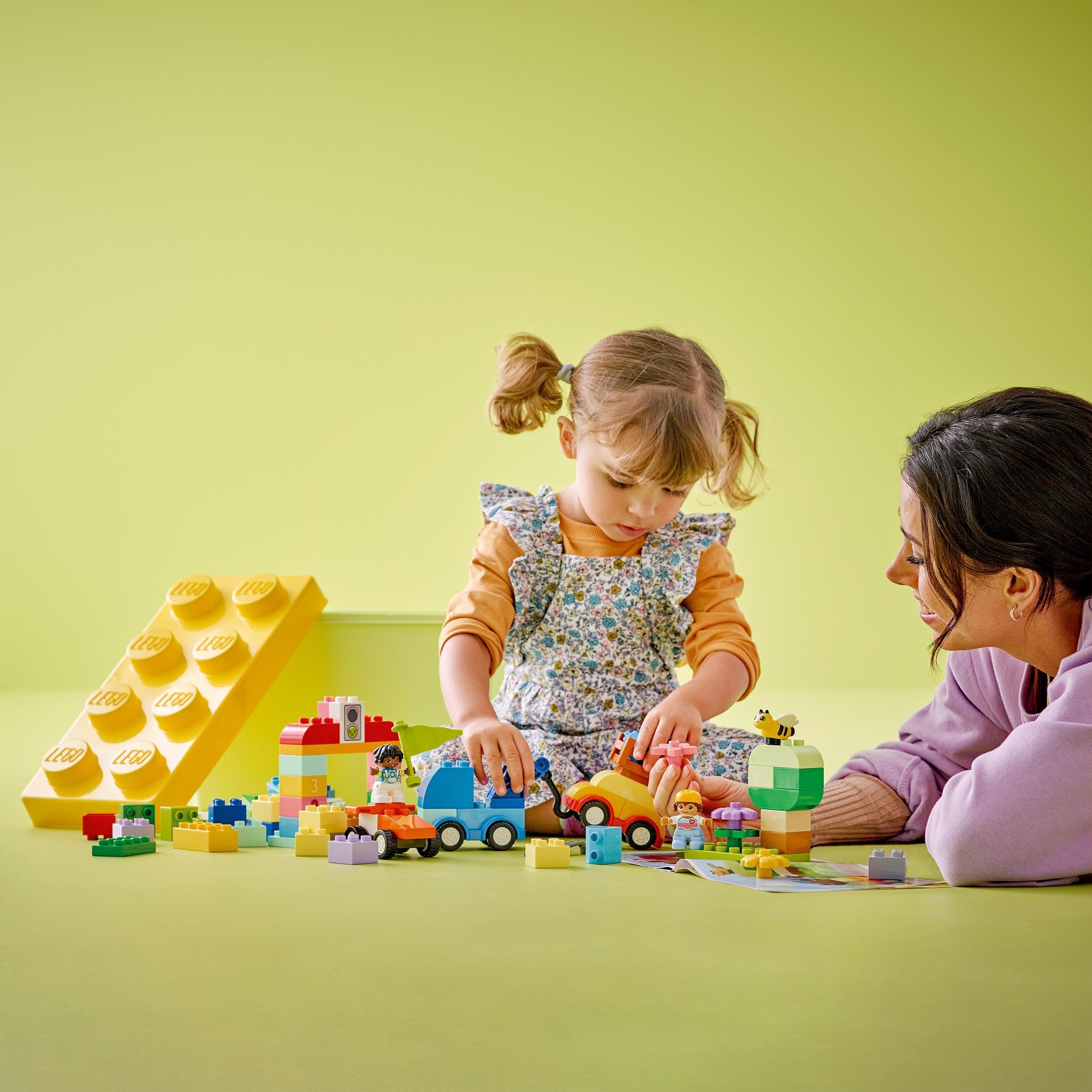 LEGO DUPLO Classic Cars and Trucks Brick Box - Educational Building Set for Toddlers 18m+ 8