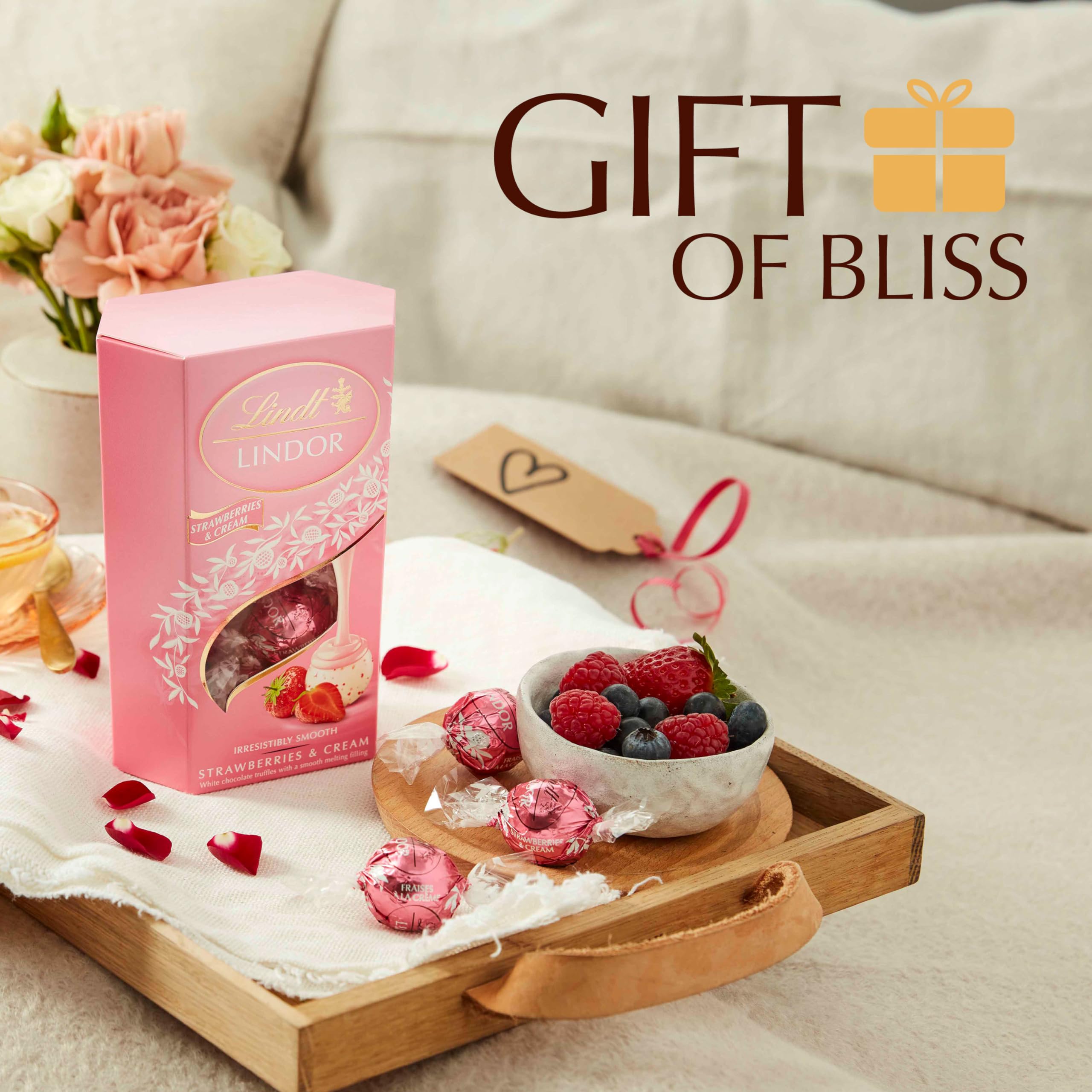 Lindt Lindor Strawberries and Cream White Chocolate Truffles Gift Box | 200g 3