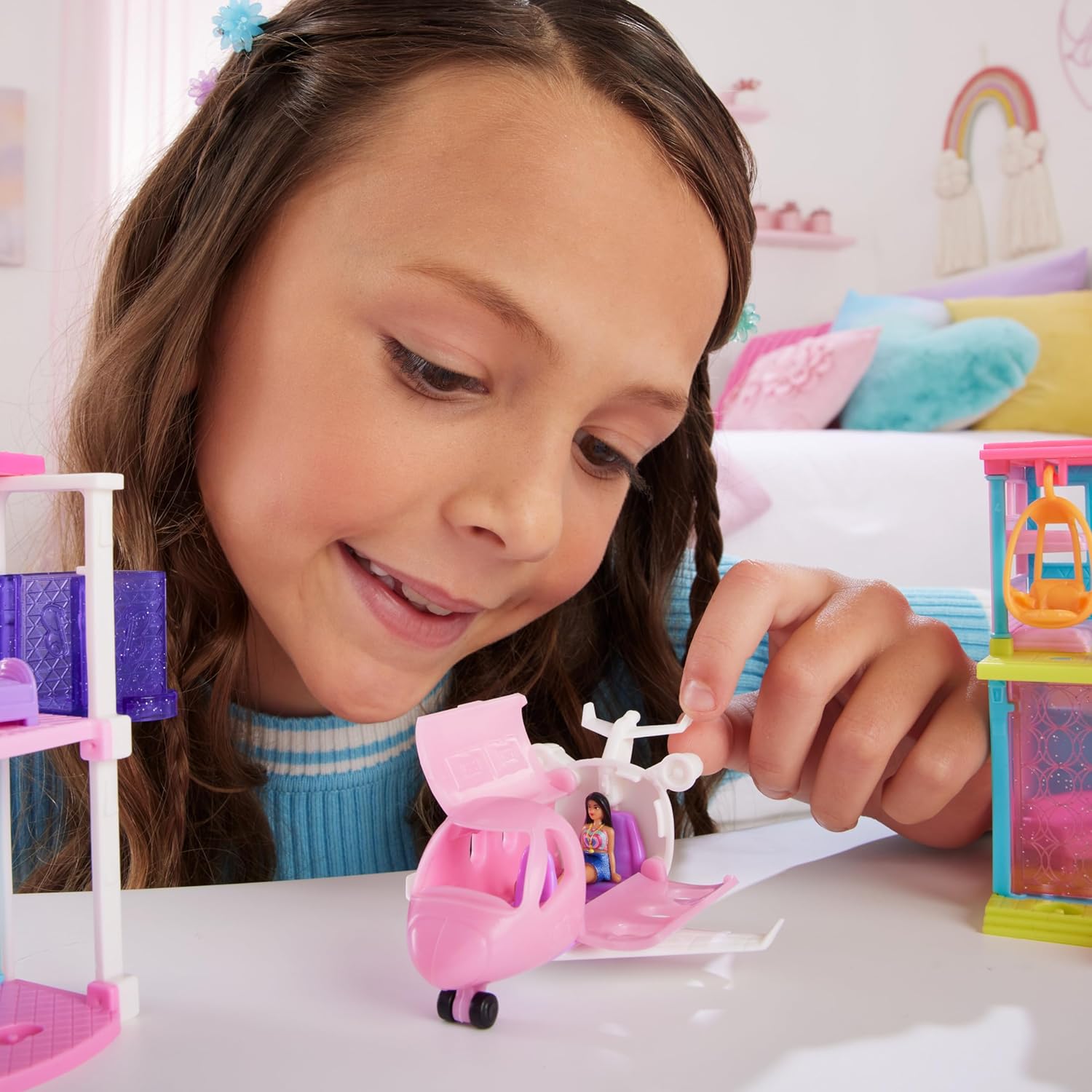 Mini BarbieLand Dreamplane Playset - 1.5-inch Color-Change Doll & Vehicle for Ages 4+ 6