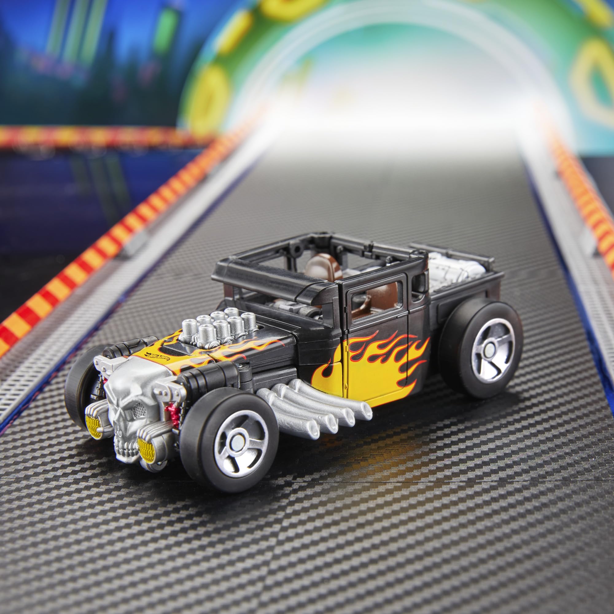 Transformers Bone Shaker - Hot Wheels x Collaborative Converting Action Figure | 12.5 cm 9
