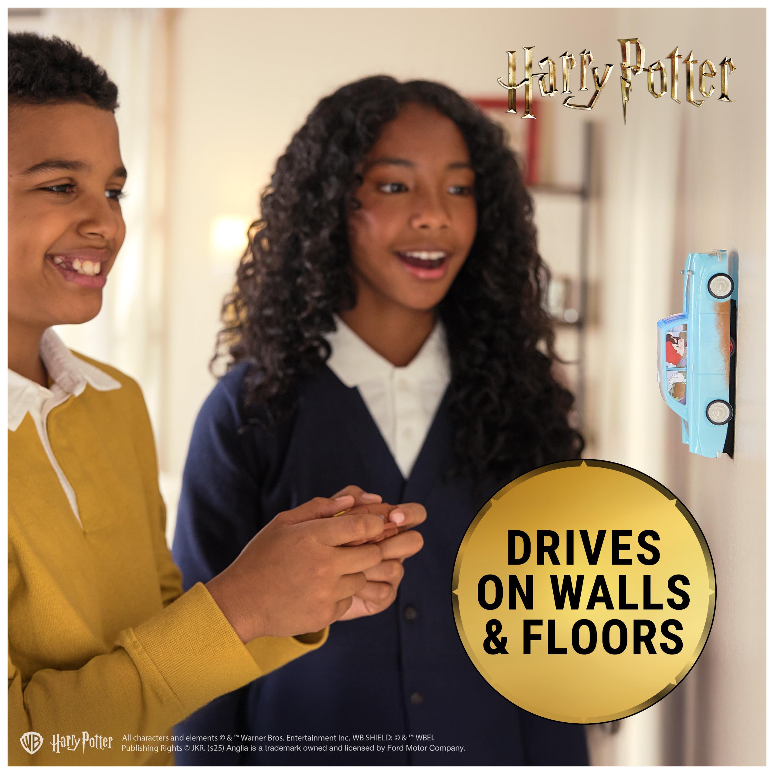 Weasley’s Flying Remote Control Car - Wall-Climbing Harry Potter RC Vehicle for Kids 6+ 5