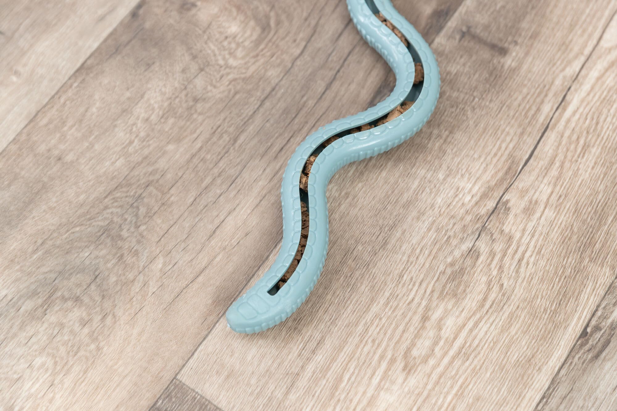 TRIXIE Snack Snake Treat Dispenser Chew Toy - 42 cm TPR for Medium to Large Dogs 6