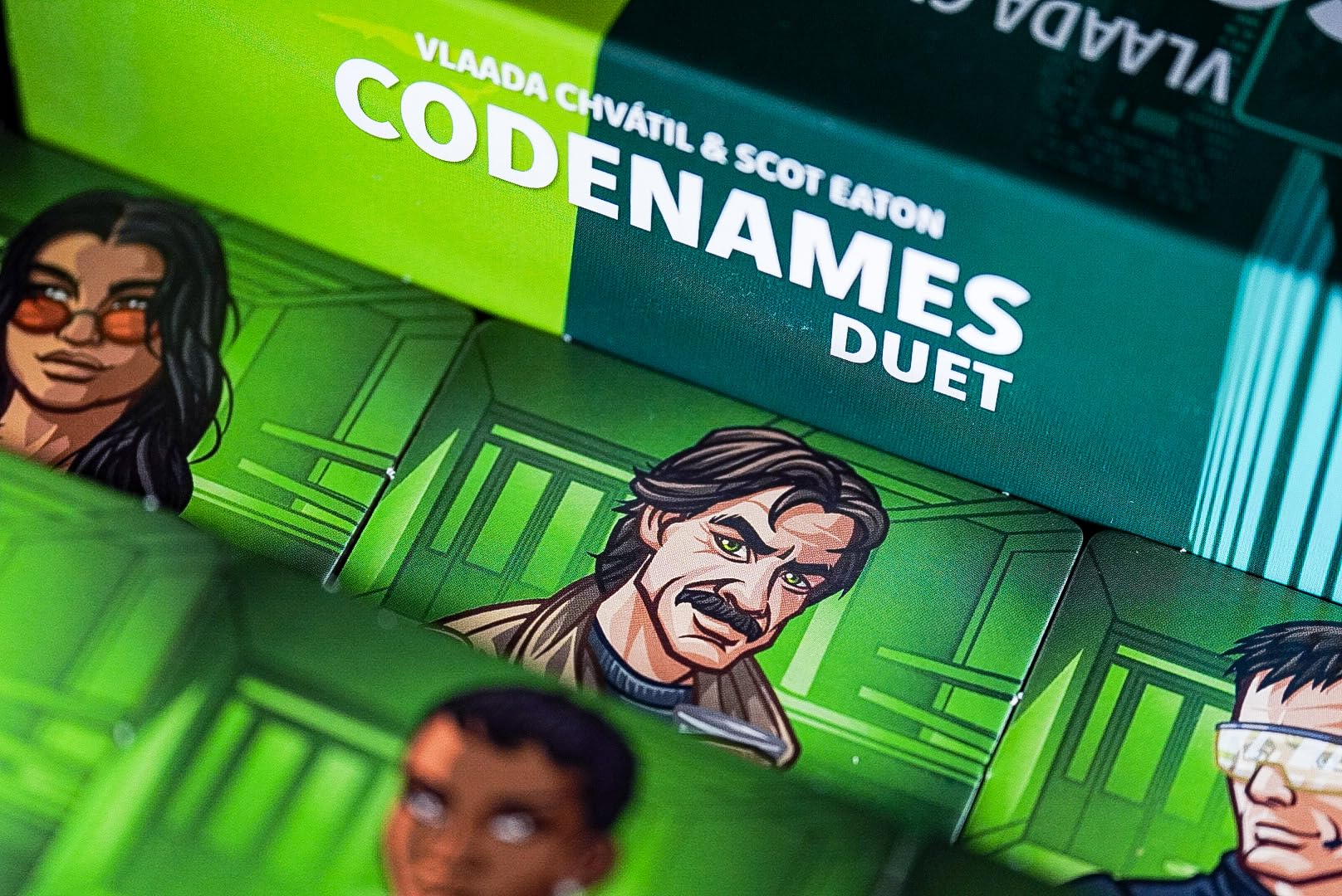 CGE Czech Games Edition Codenames Duet (2nd Edition) - Cooperative Word Game | 2 Players | Ages 11+ 5