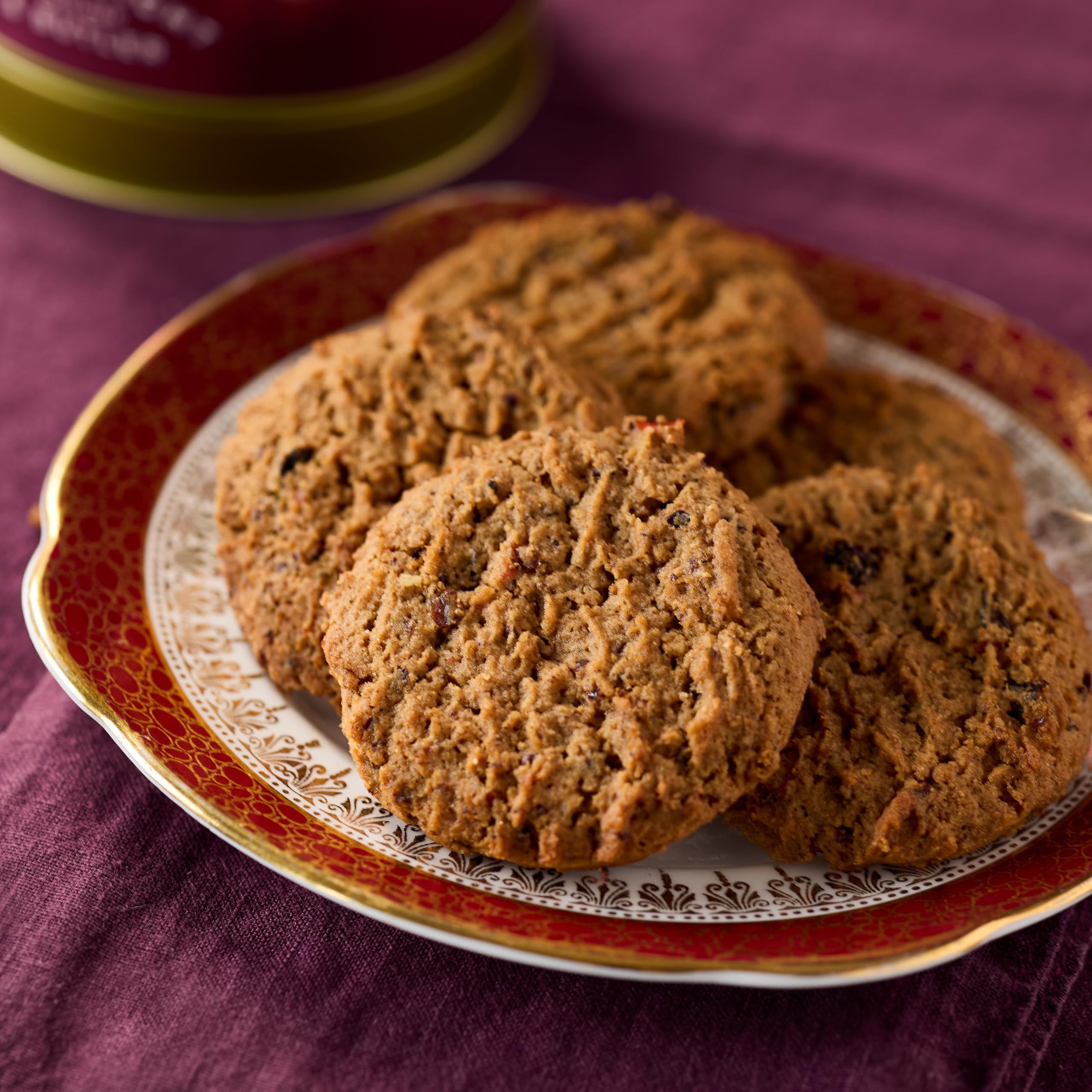Cartwright & Butler Merry Christmas Pudding Biscuits in Musical Tin 8