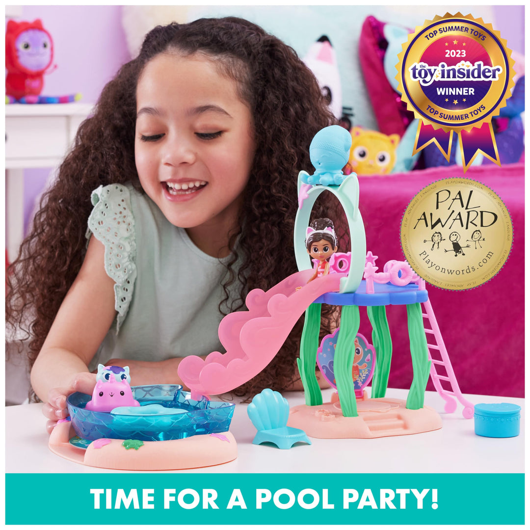 Gabby’s Dollhouse, Purr-ific Pool Playset with Gabby and MerCat Figures, Colour-Changing Mermaid Tails and Pool Accessories Kids’ Toys for Ages 3 and Up