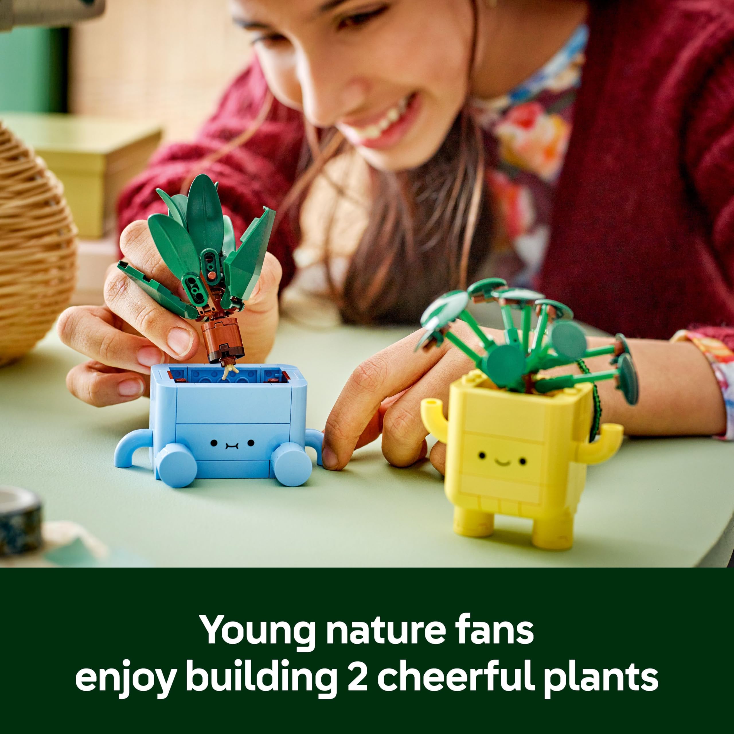 LEGO Botanicals Happy Plants Bauset – 217-teiliges Bastelset für Kinder ab 9 Jahren 4