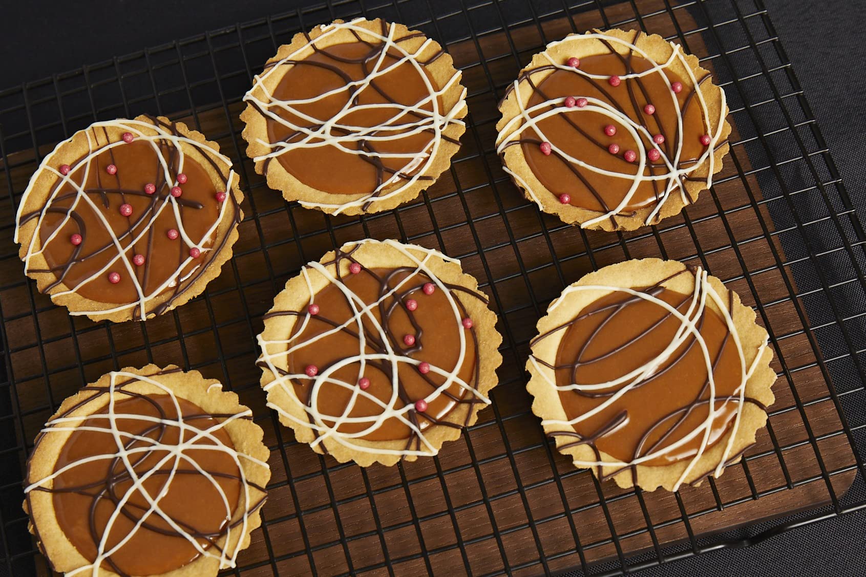 Renshaw Luxury Baker's Caramel - Ready to Use Dessert Topping | 400g Tub 2