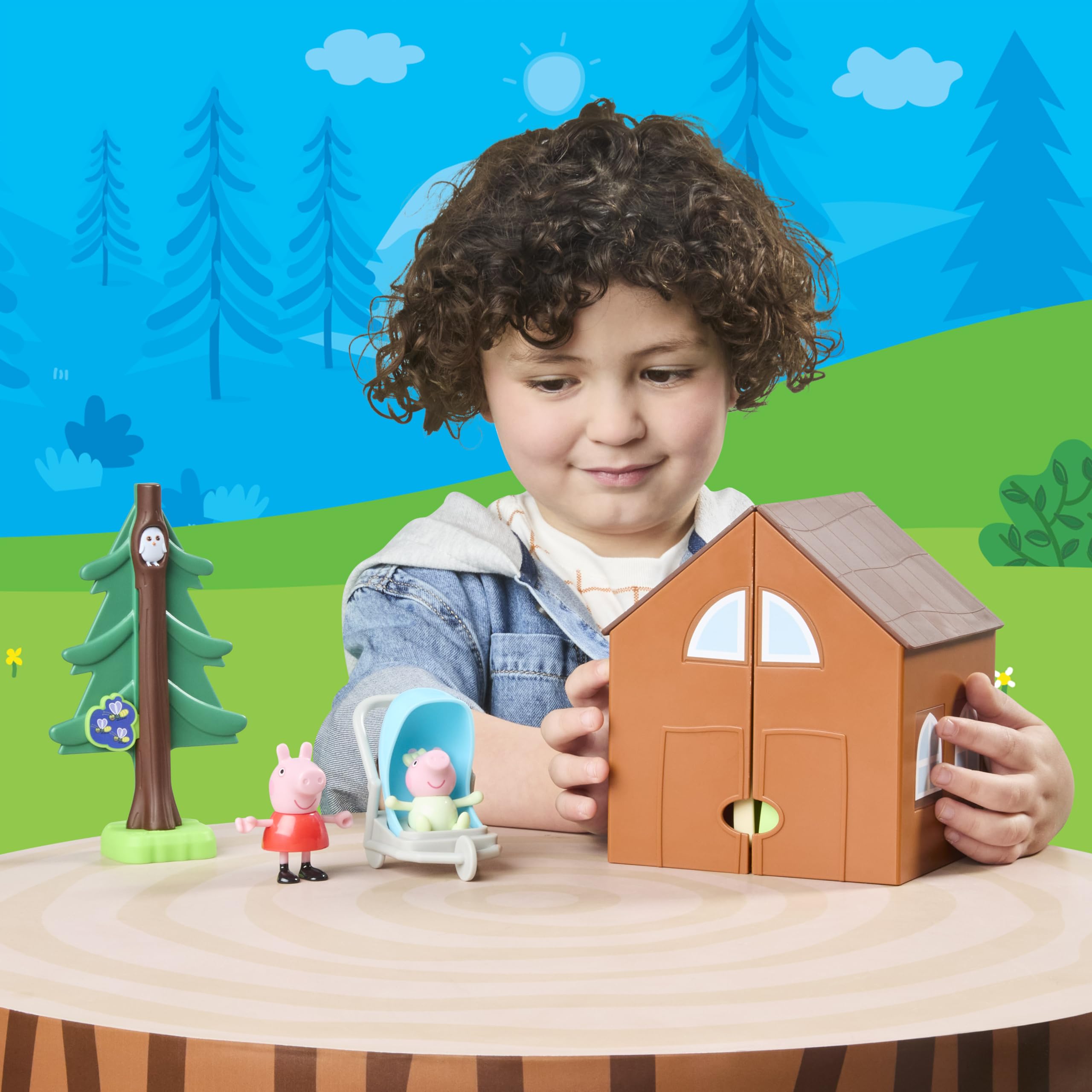 Peppa Pig Peppa's Travels: Cabin Adventure Playset with Fold-Up House, 2 Figures, 6 Accessories | Ages 3+ 3