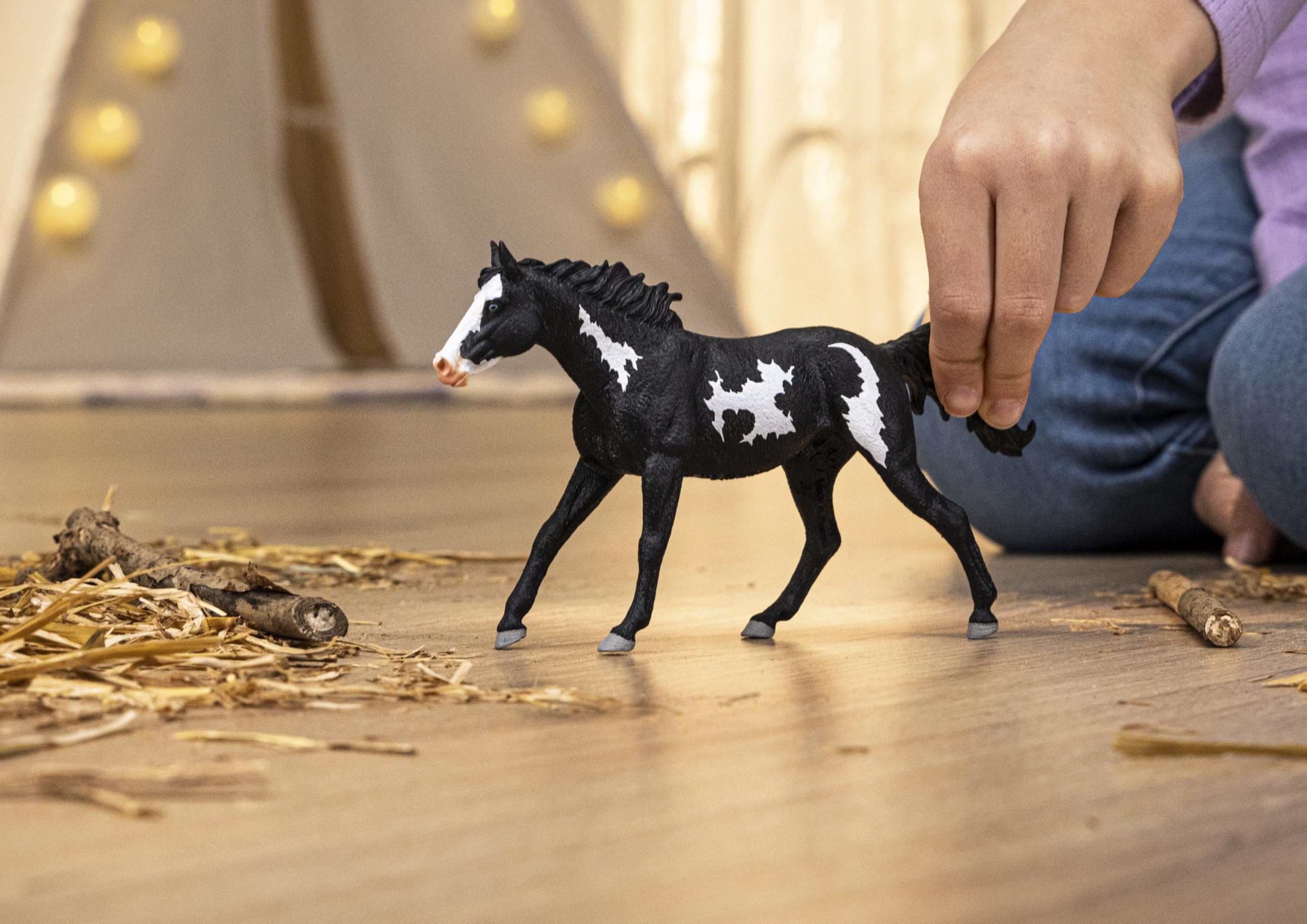 Schleich HORSE CLUB Paint Horse Gelding Figurine 14900 | Ages 5+ | Plastic 2