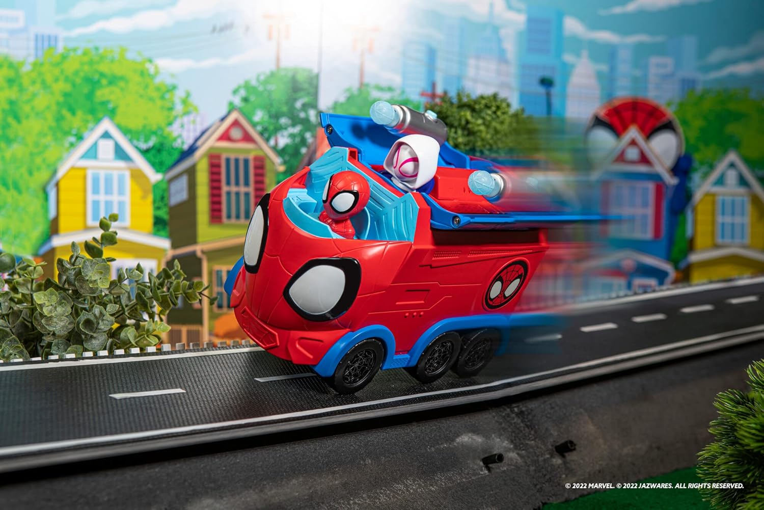 Spidey and Friends Web Spinning Hauler - 8-Inch 3-in-1 Transforming Vehicle 10