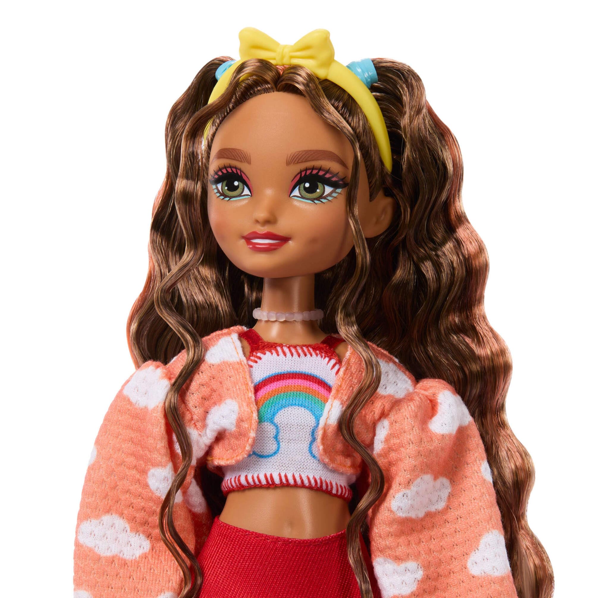 Barbie Dream Besties Teresa Roller Skating Fashion Doll with Accessories 9