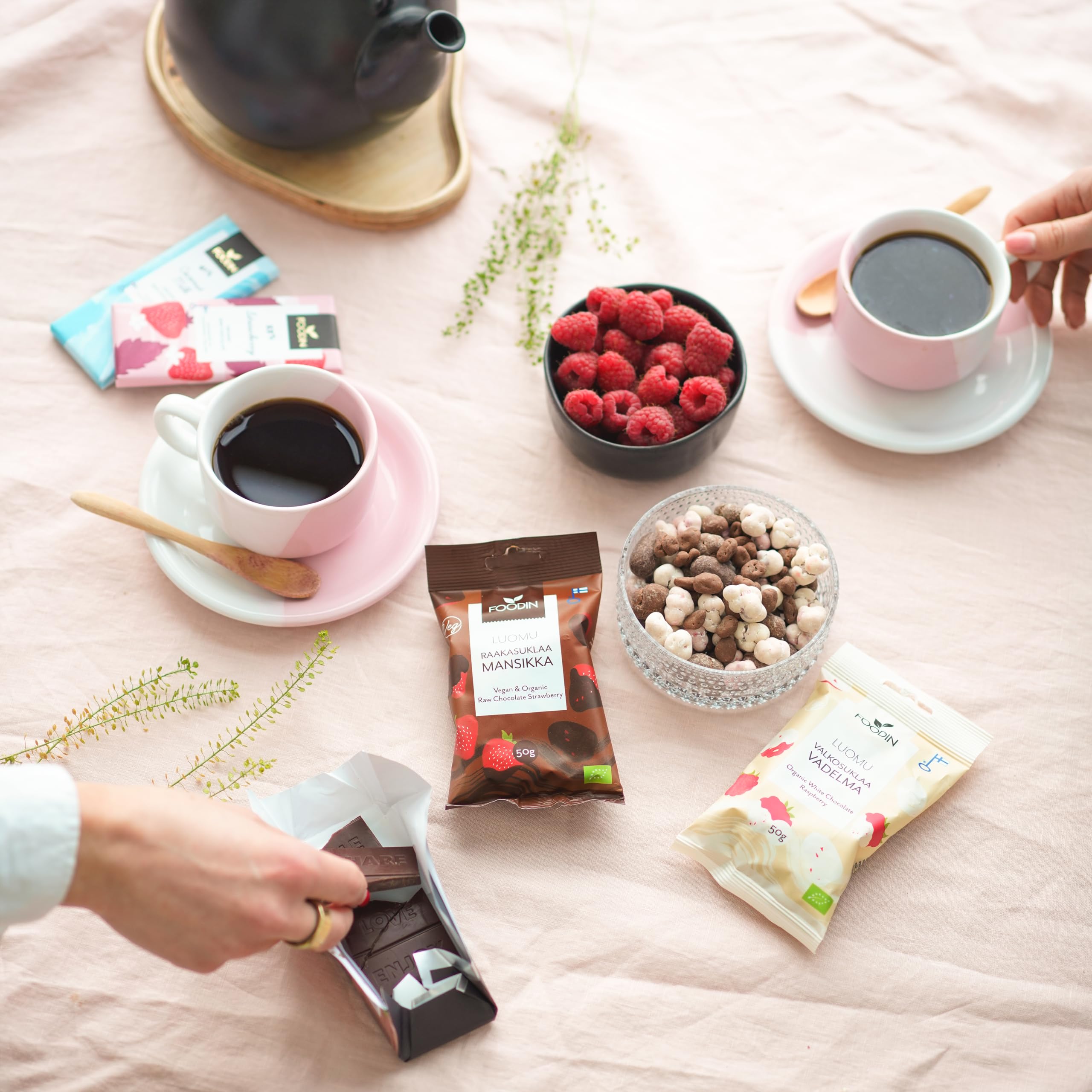 Foodin Organic Raw Chocolate Coated Banana 70g – Vegan, No Added Sugar, Gluten-Free, Dairy-Free Snack 3